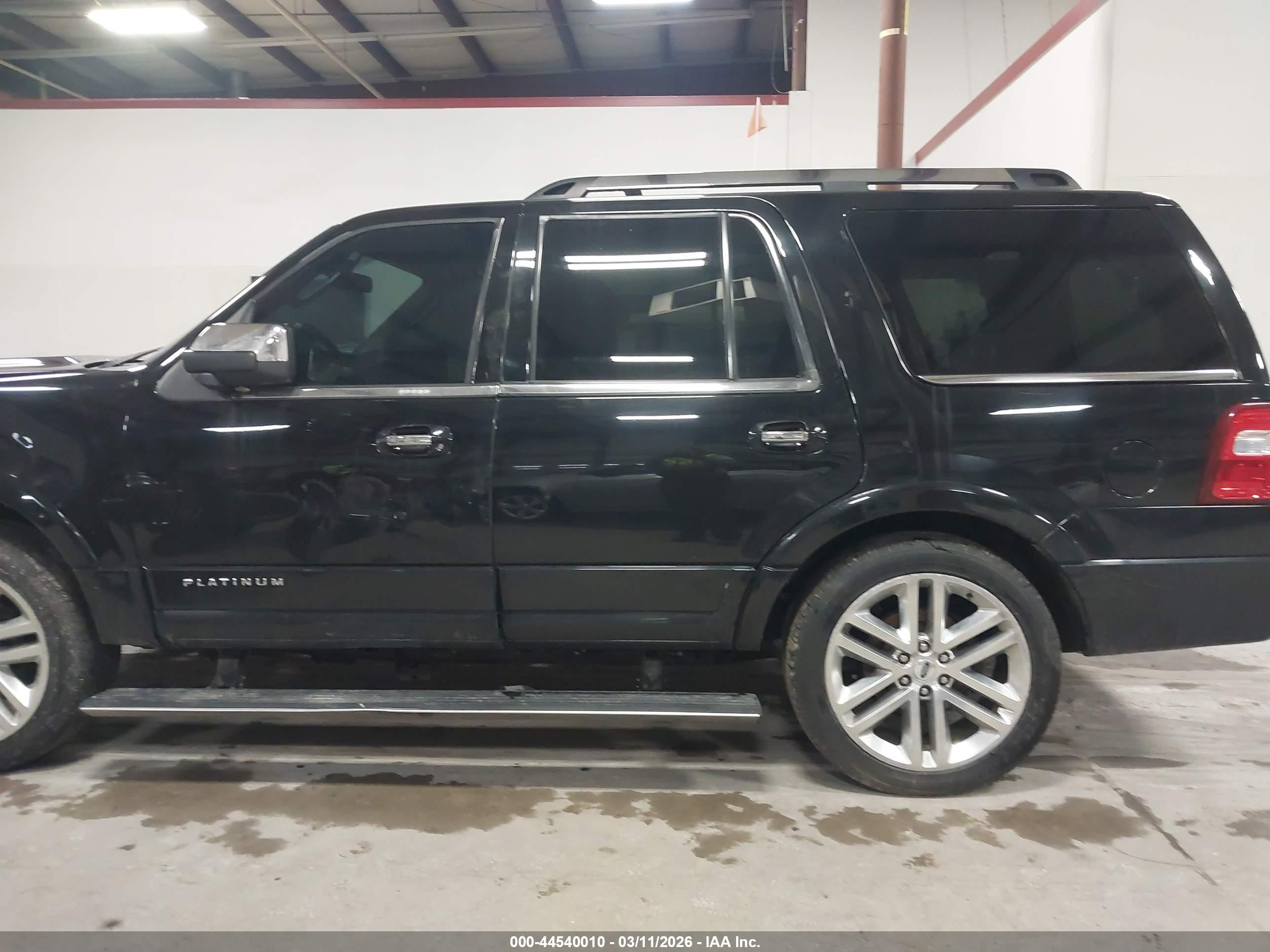 2016 Ford Expedition Platinum Черный vin: 1FMJU1MT7GEF39386