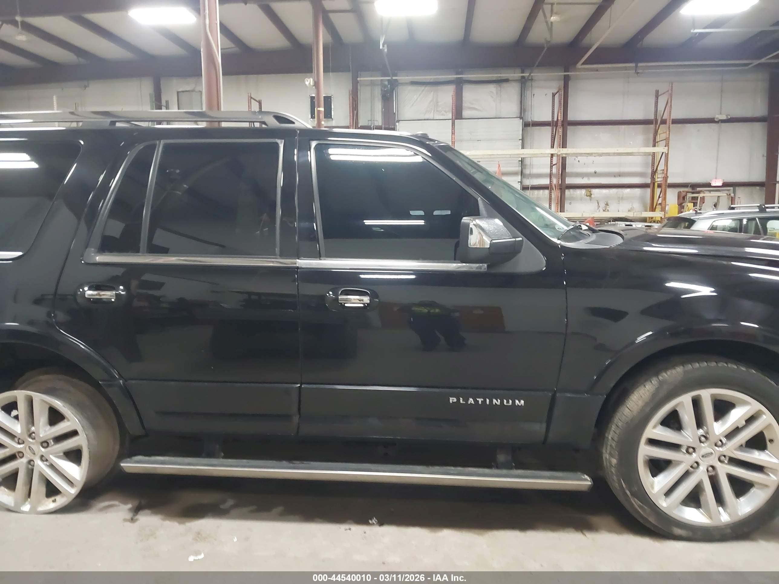 2016 Ford Expedition Platinum Черный vin: 1FMJU1MT7GEF39386