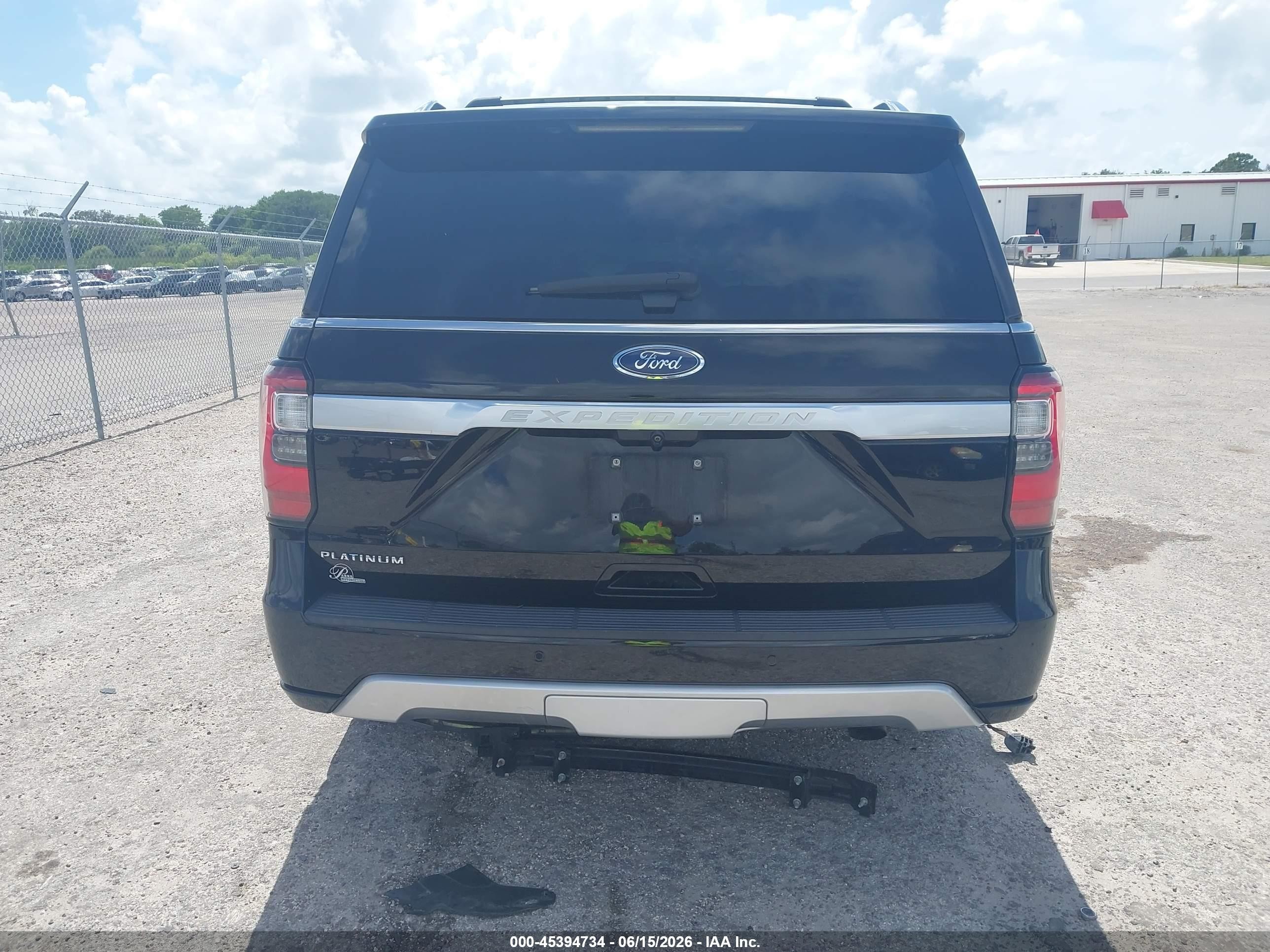 2020 Ford Expedition Platinum Black vin: 1FMJU1MT9LEA27235