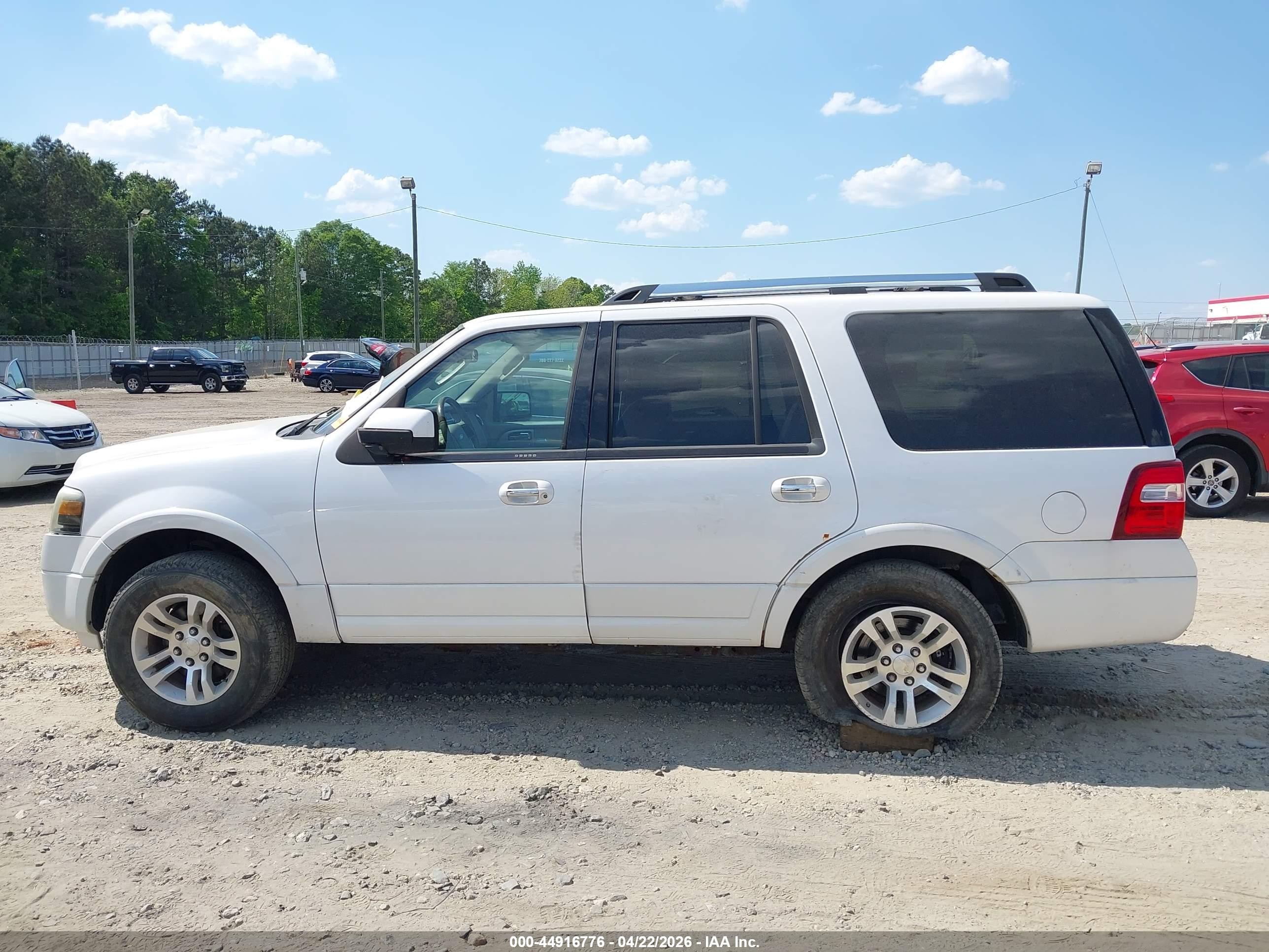 2010 Ford Expedition Limited White vin: 1FMJU2A50AEA17878