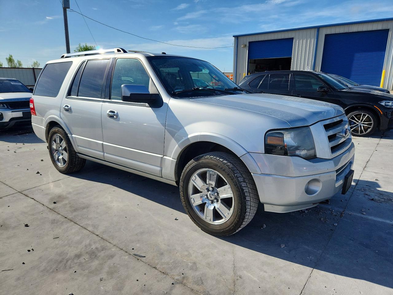 2010 Ford Expedition Limited Silver vin: 1FMJU2A50AEB62211