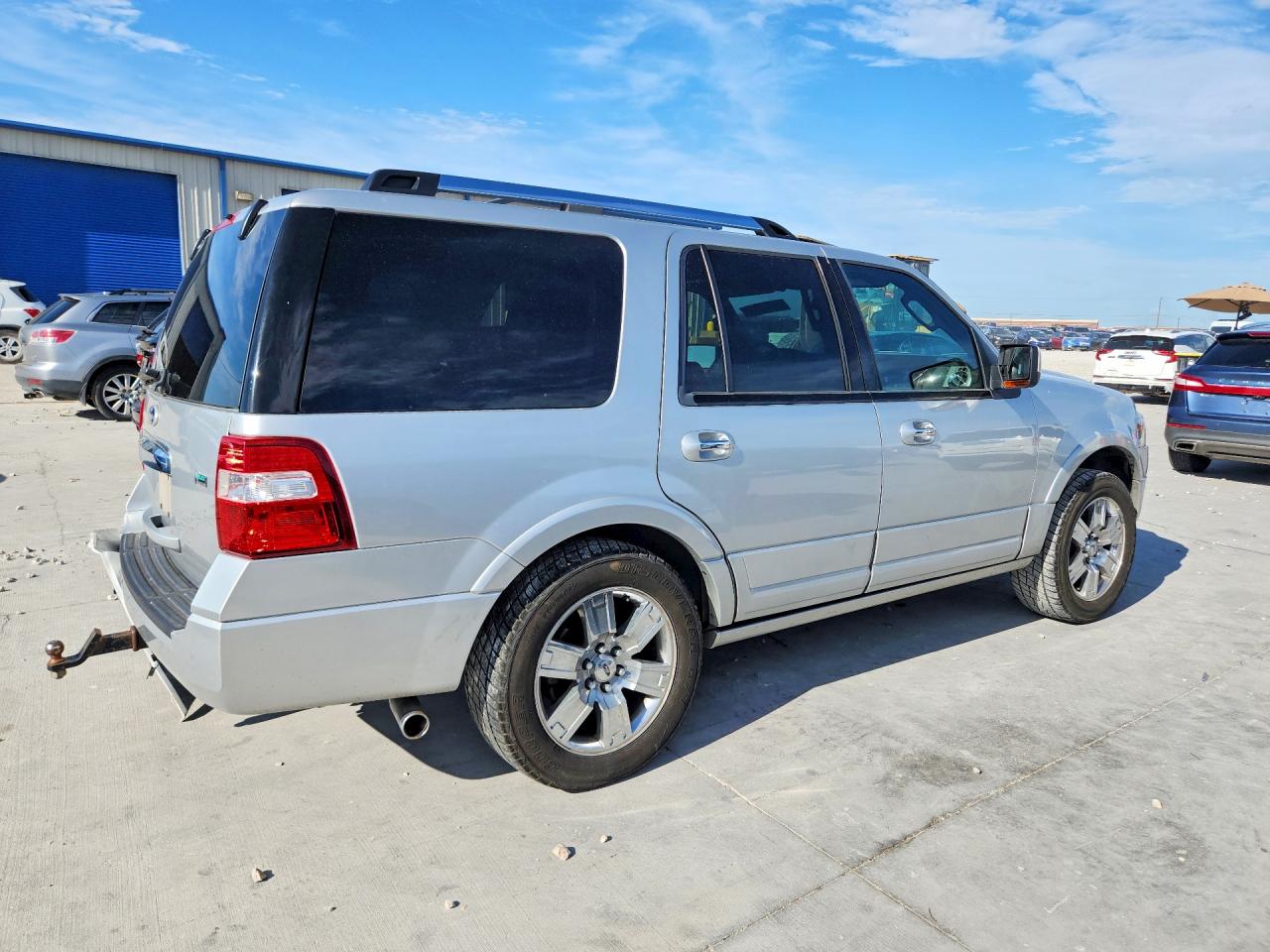 2010 Ford Expedition Limited Silver vin: 1FMJU2A50AEB62211
