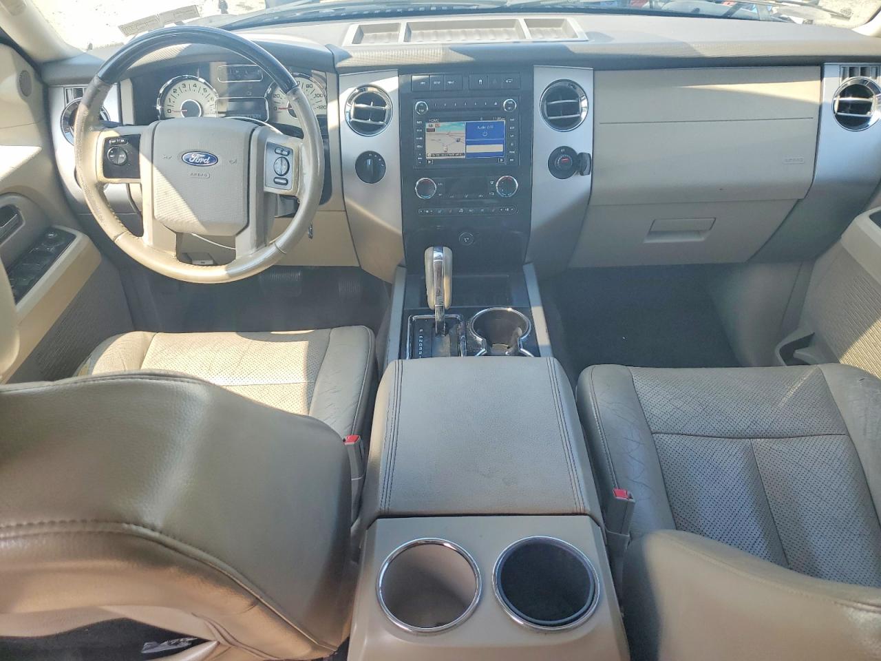 2011 Ford Expedition Limited Белый vin: 1FMJU2A50BEF06170