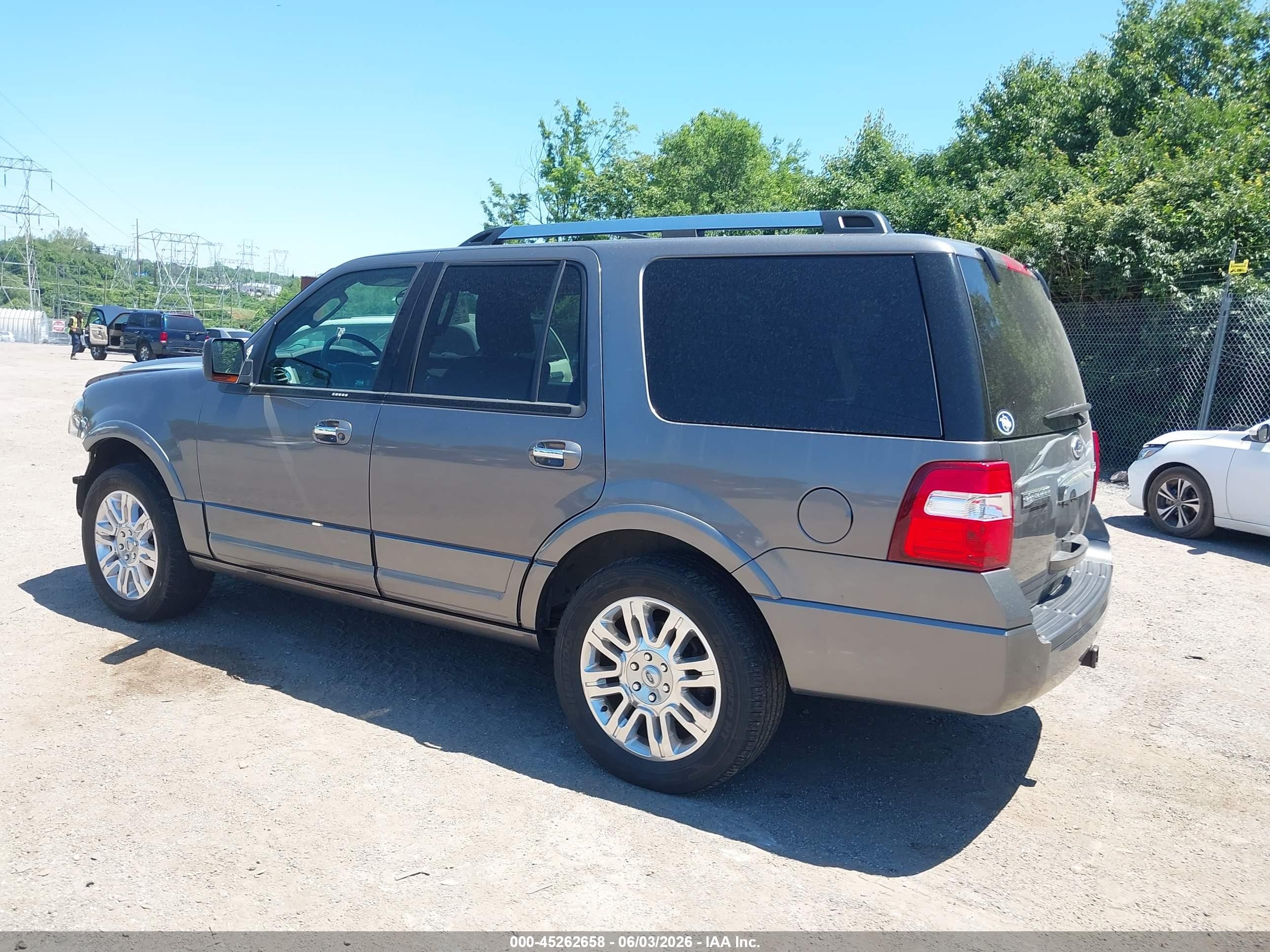 2014 Ford Expedition Limited Gray vin: 1FMJU2A50EEF28657
