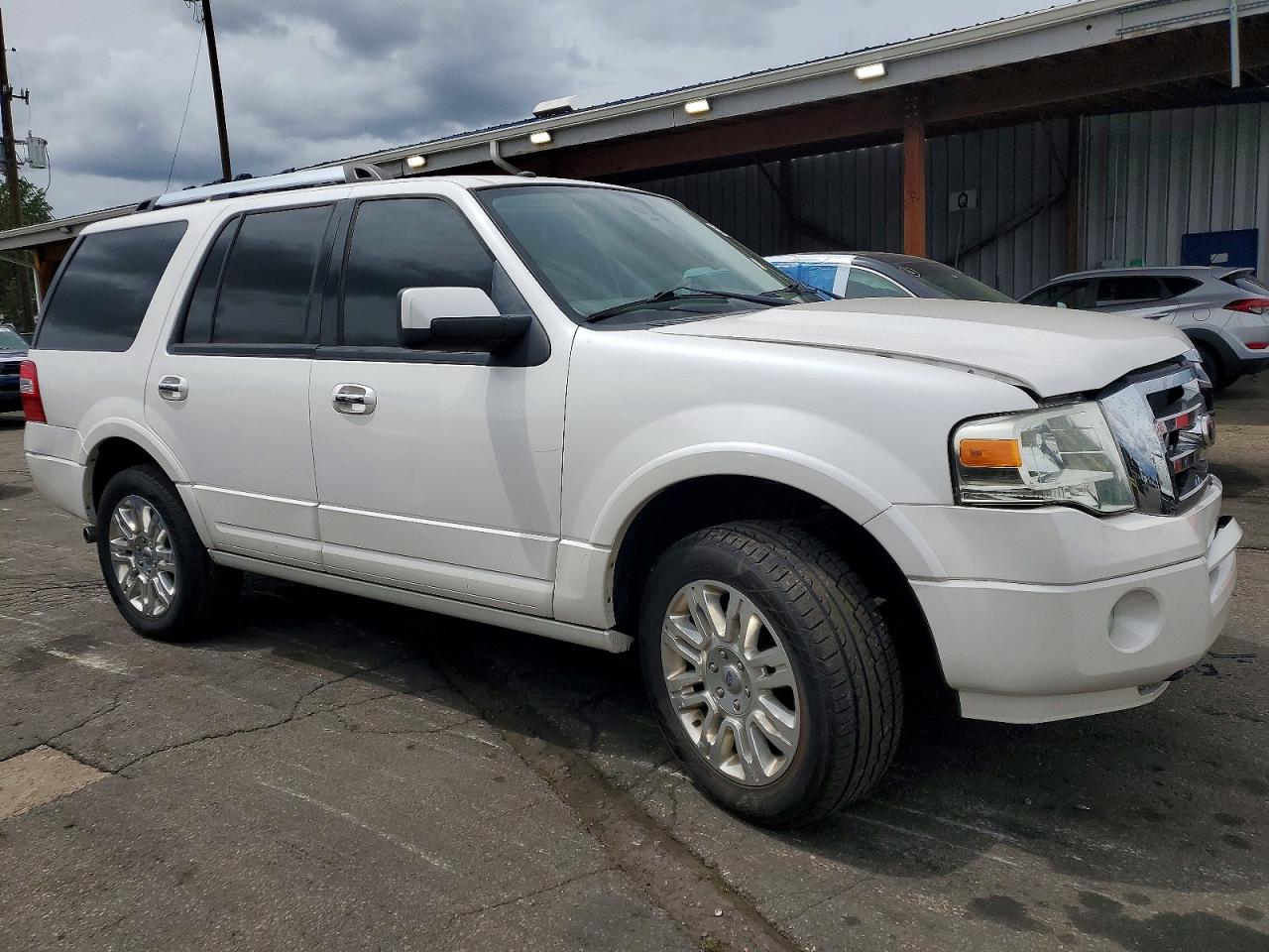 2011 Ford Expedition Limited Белый vin: 1FMJU2A51BEF33622