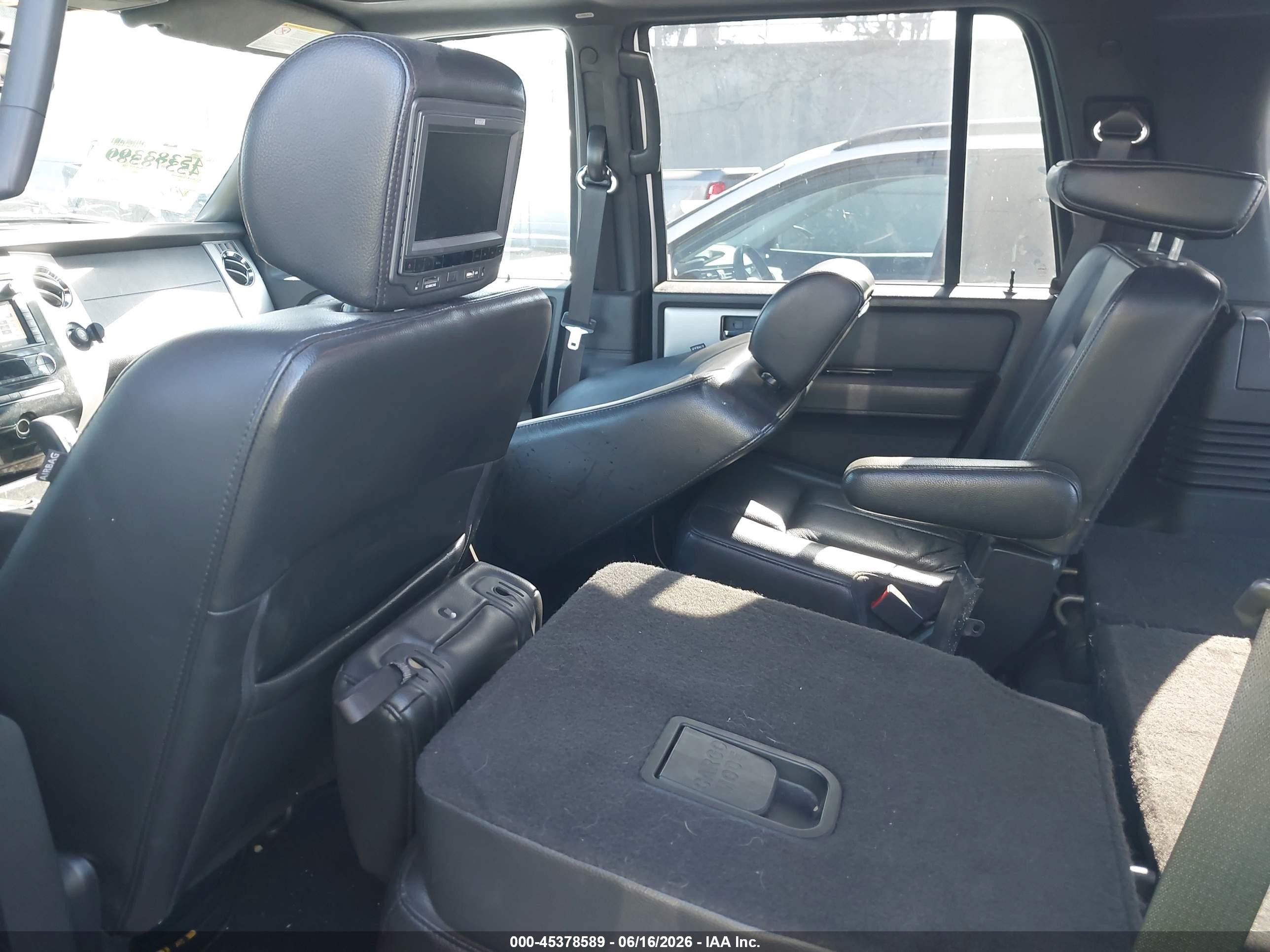 2012 Ford Expedition Limited White vin: 1FMJU2A51CEF16787