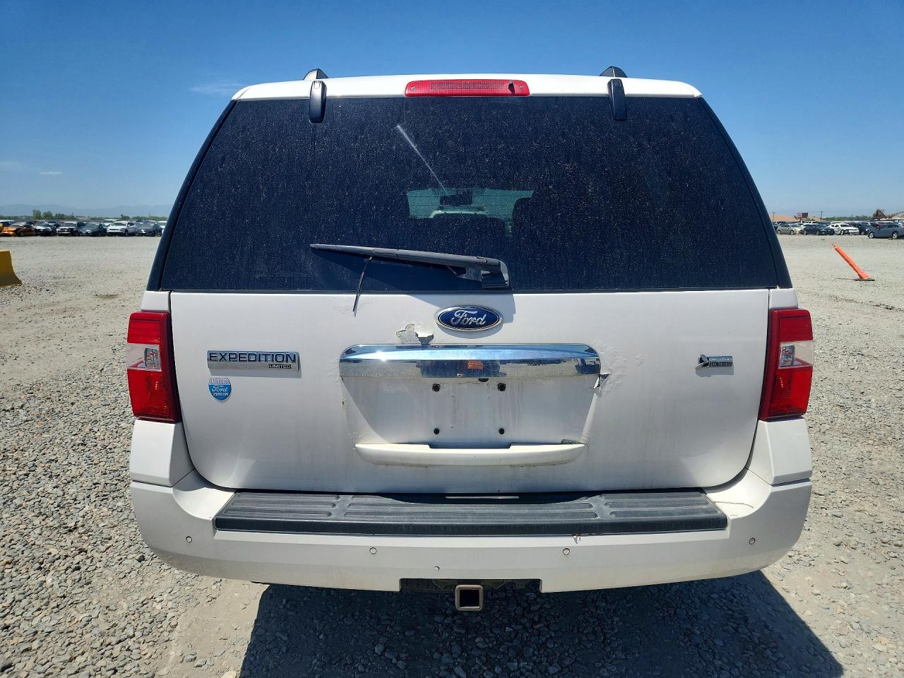 2012 Ford Expedition Limited White vin: 1FMJU2A51CEF35906