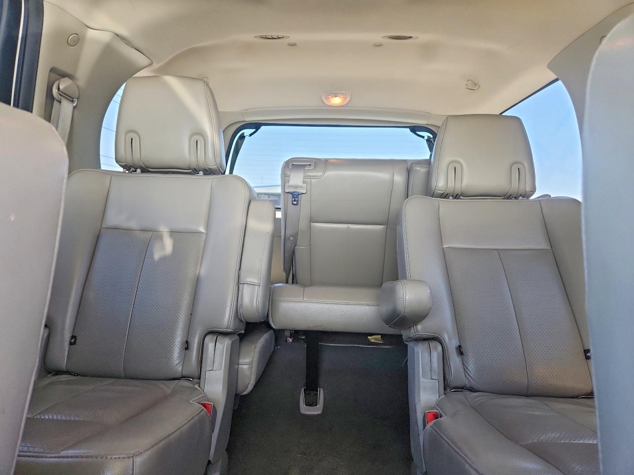 2012 Ford Expedition Limited White vin: 1FMJU2A51CEF35906