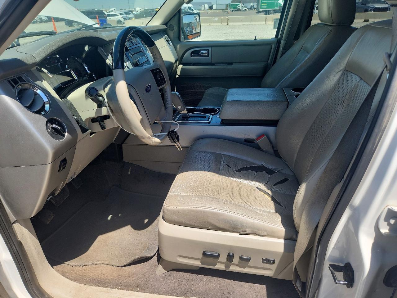 2012 Ford Expedition Limited White vin: 1FMJU2A51CEF35906