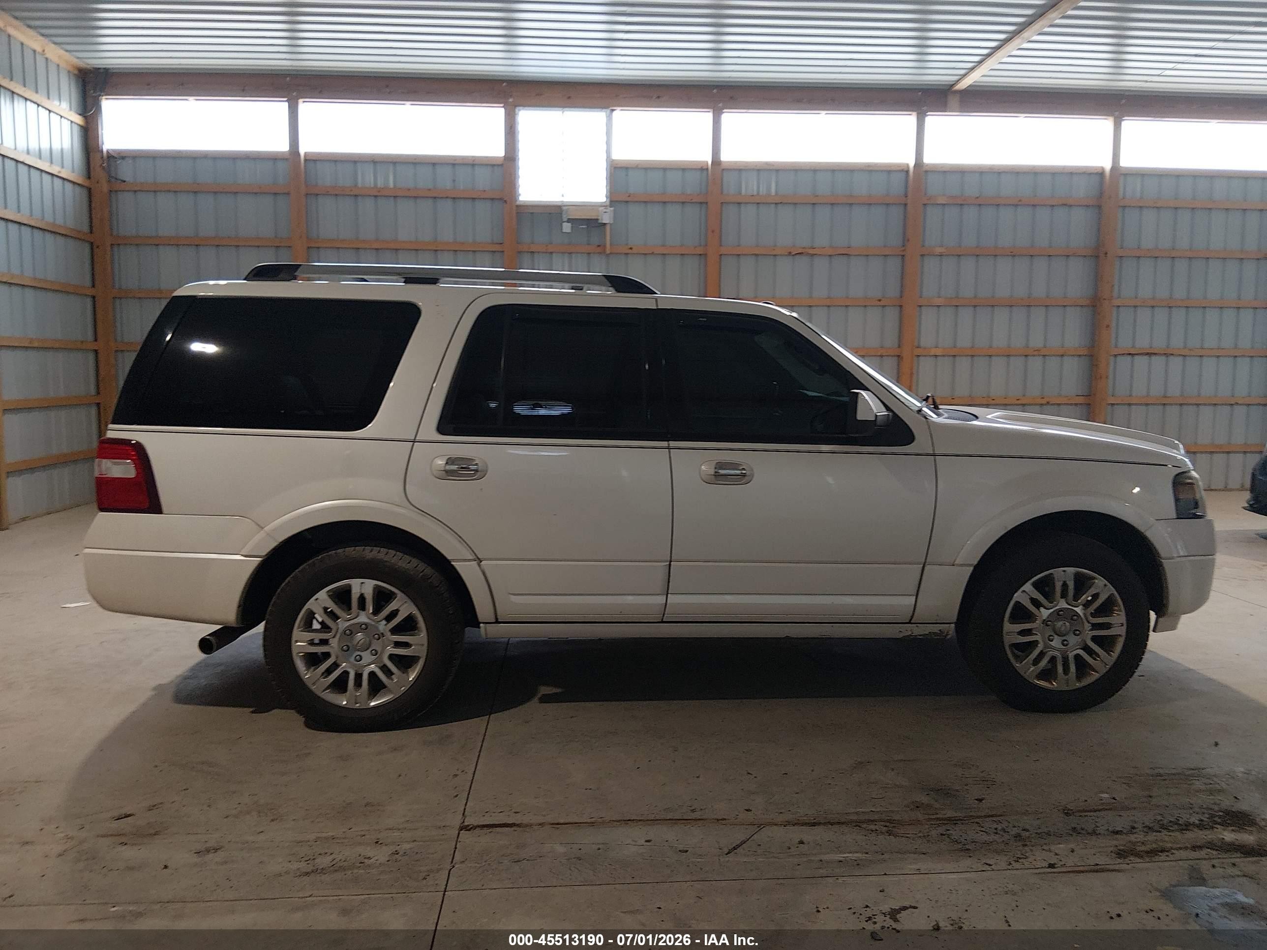 2012 Ford Expedition Limited White vin: 1FMJU2A51CEF53127