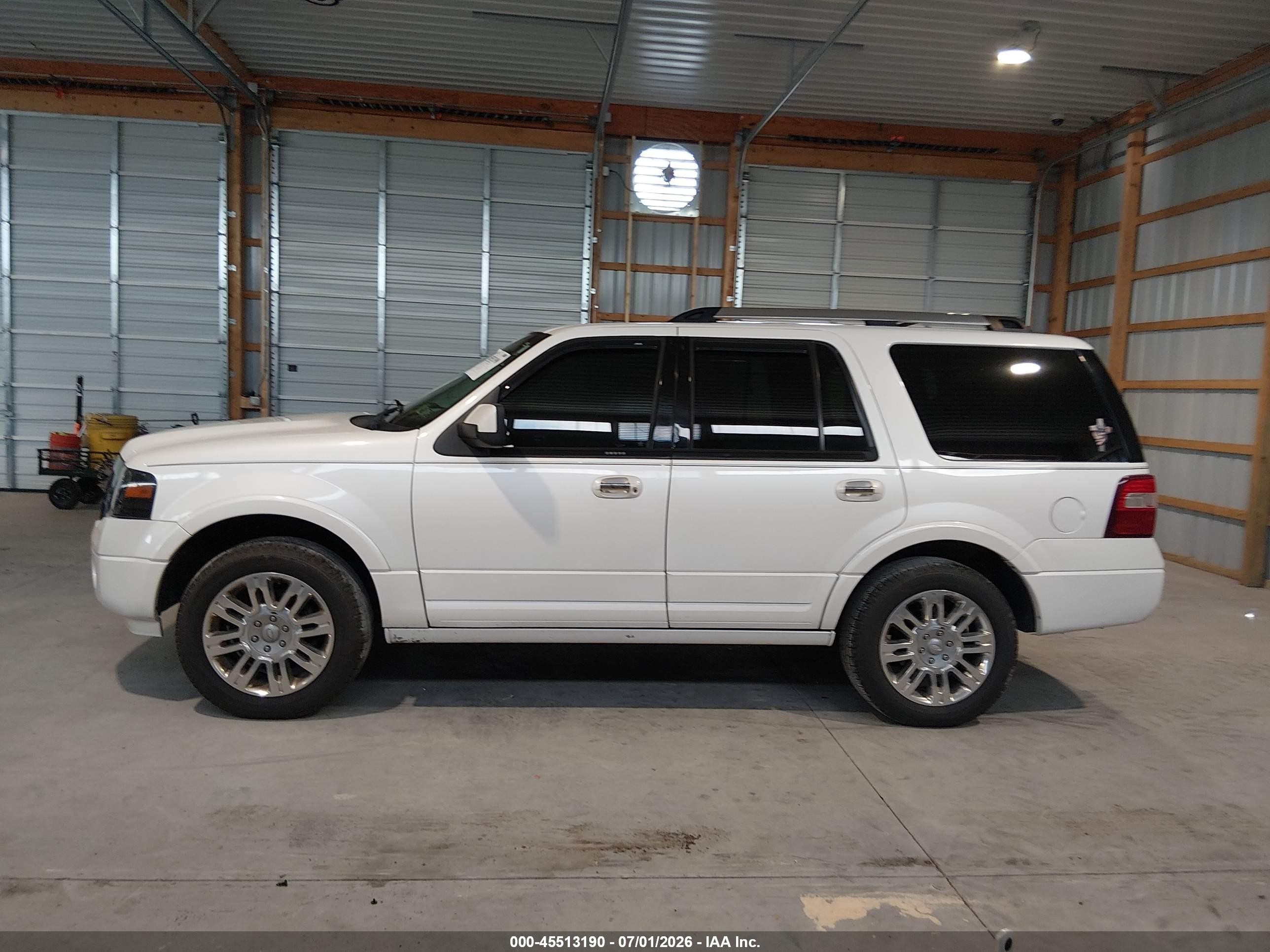 2012 Ford Expedition Limited White vin: 1FMJU2A51CEF53127