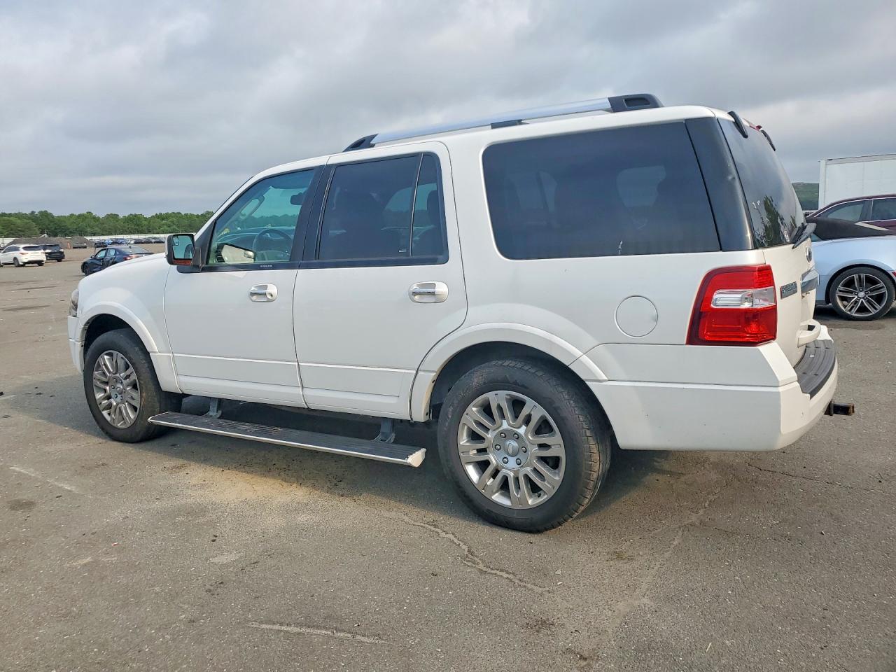 2013 Ford Expedition Limited White vin: 1FMJU2A51DEF28939
