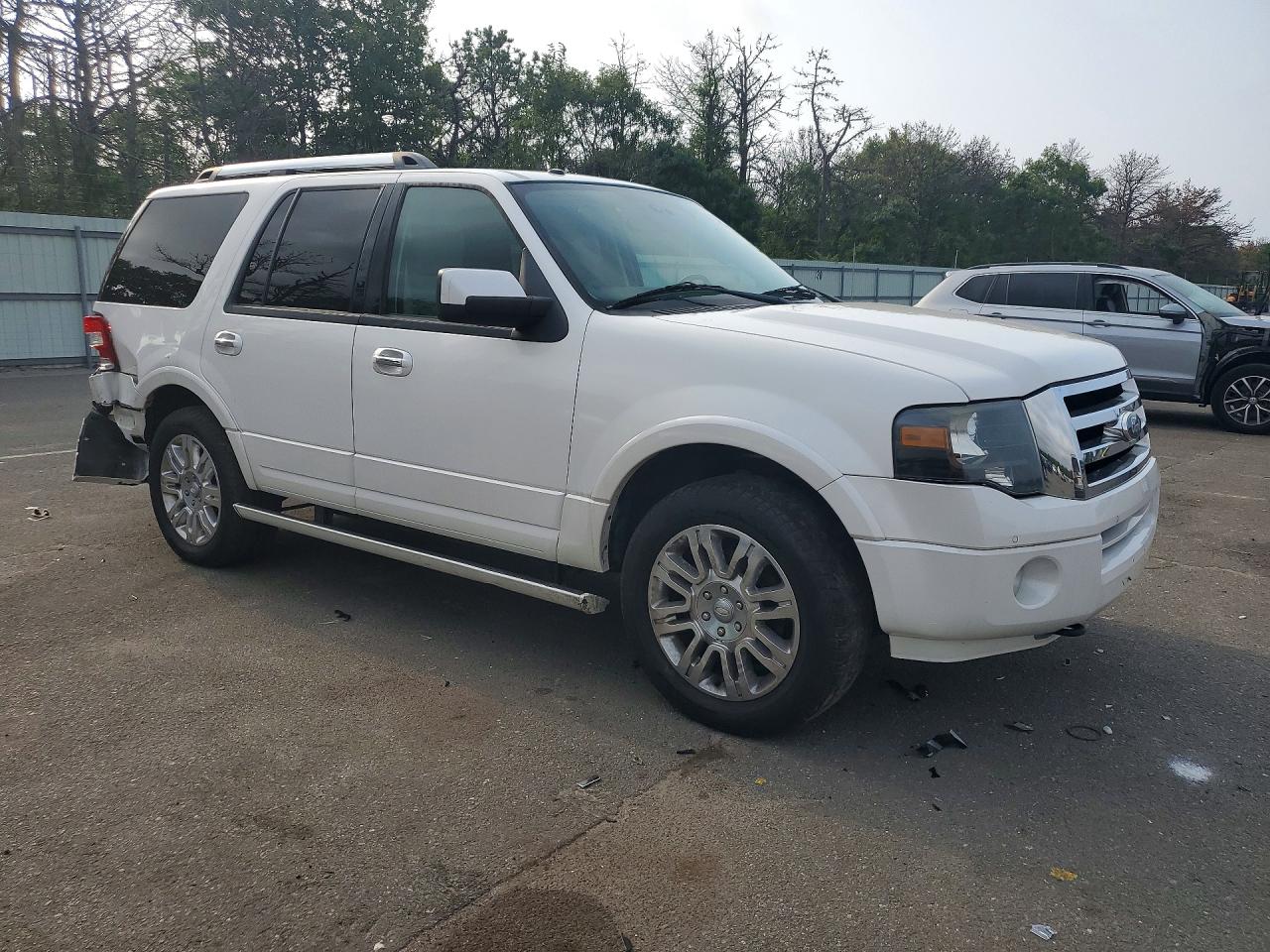 2013 Ford Expedition Limited White vin: 1FMJU2A51DEF28939