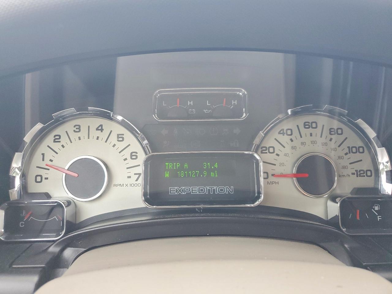 2013 Ford Expedition Limited White vin: 1FMJU2A51DEF28939