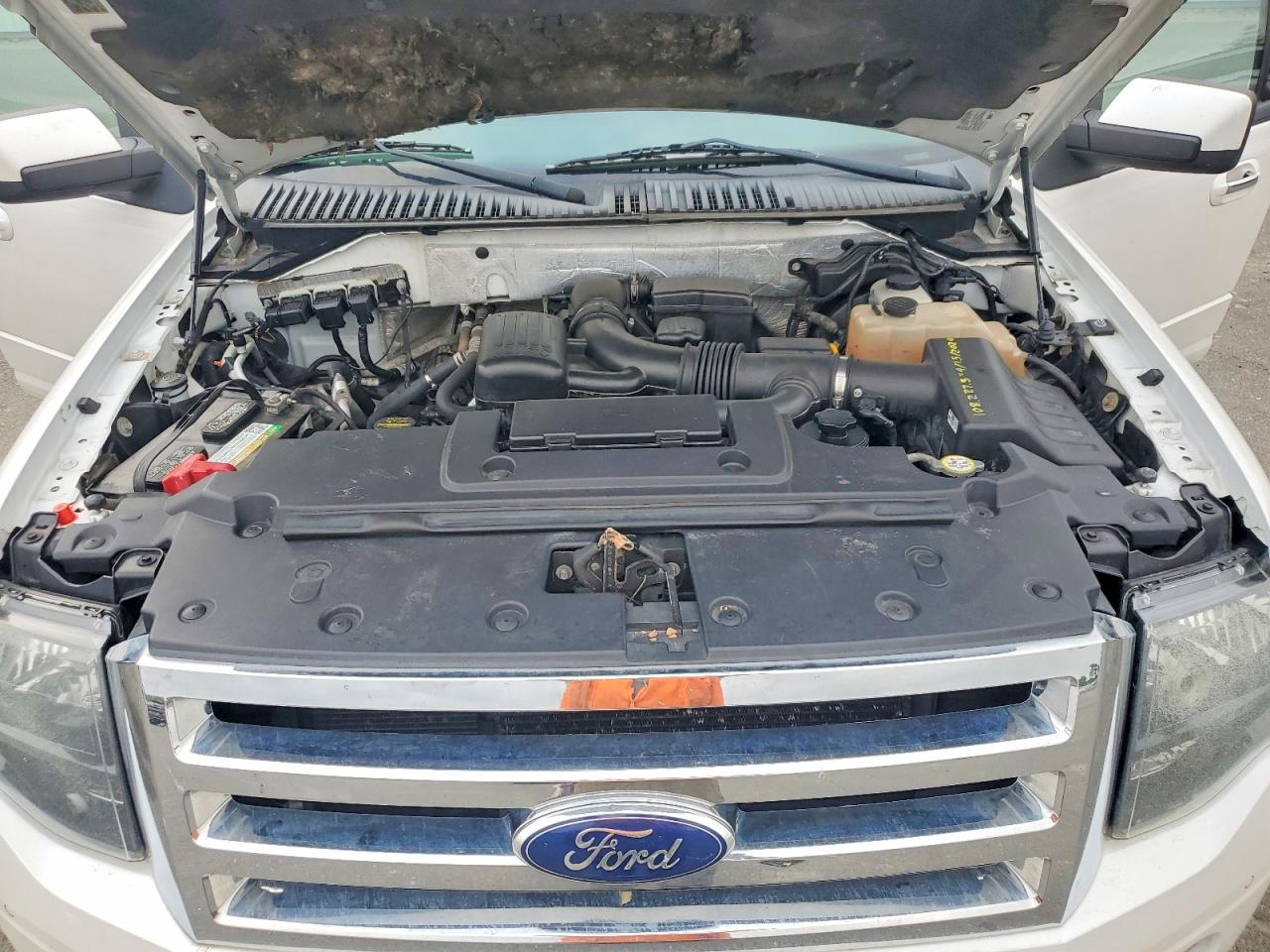 2013 Ford Expedition Limited White vin: 1FMJU2A51DEF28939