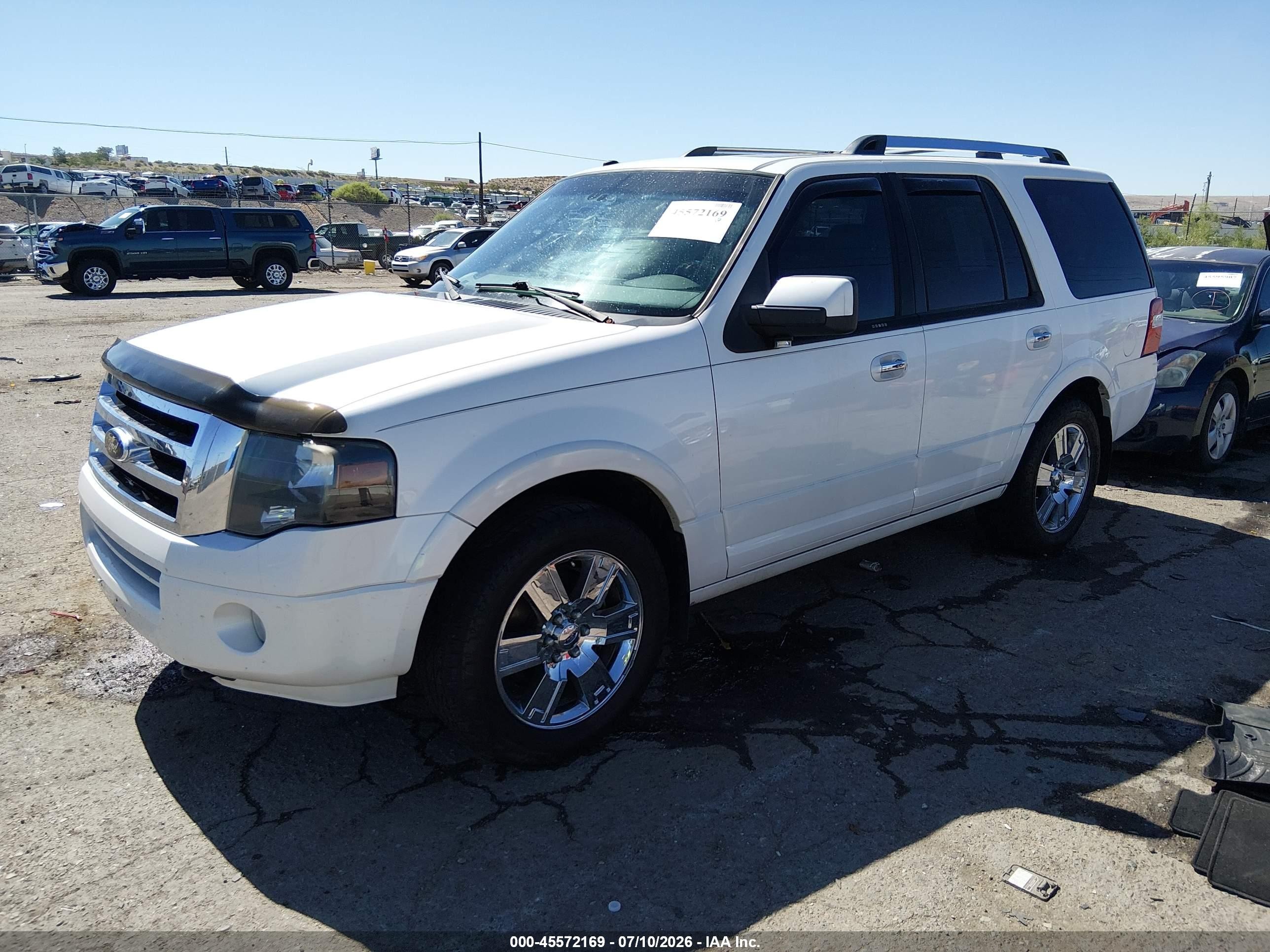 2010 Ford Expedition Limited White vin: 1FMJU2A52AEA17607