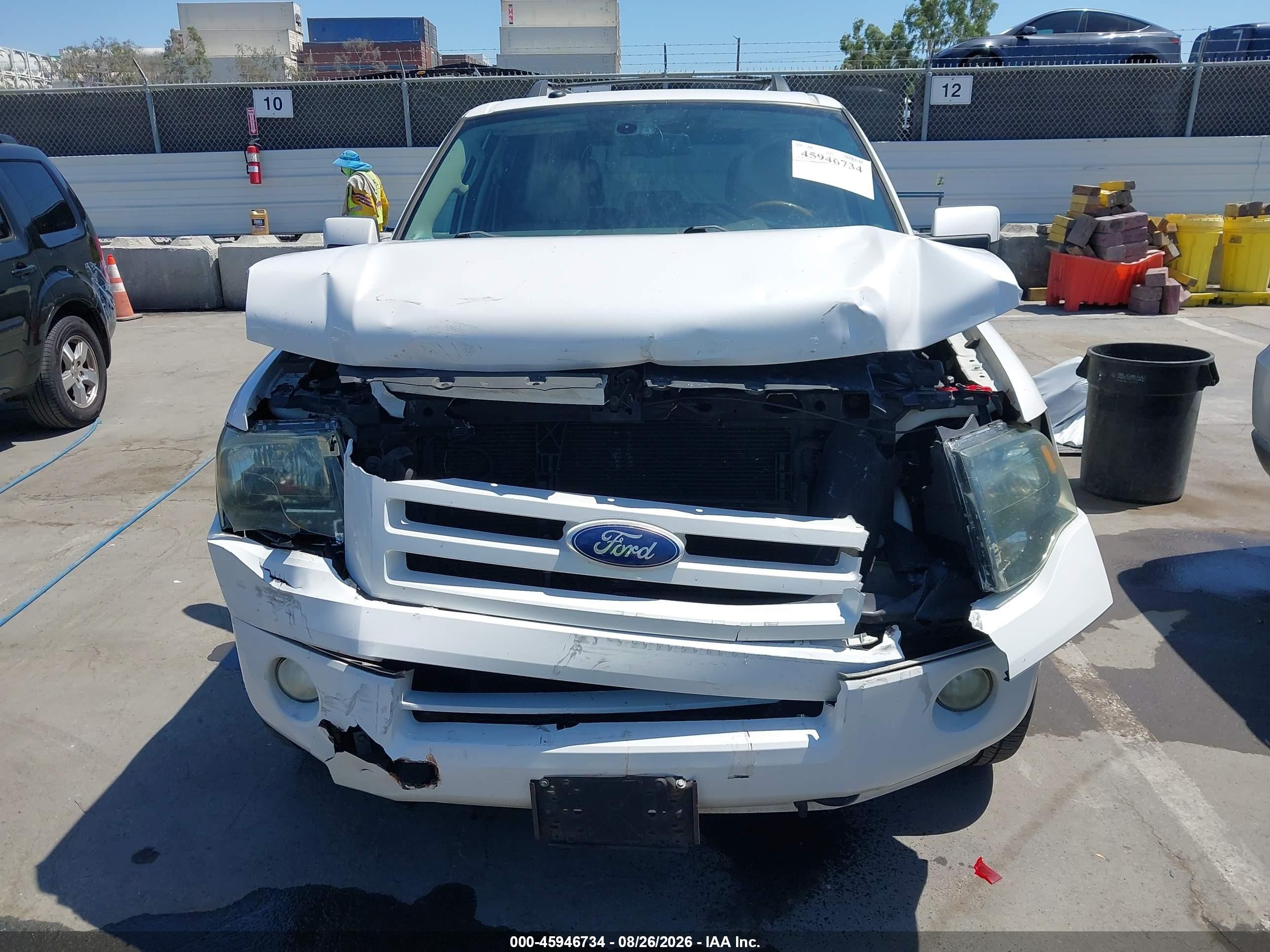 2010 Ford Expedition Limited White vin: 1FMJU2A52AEB52439