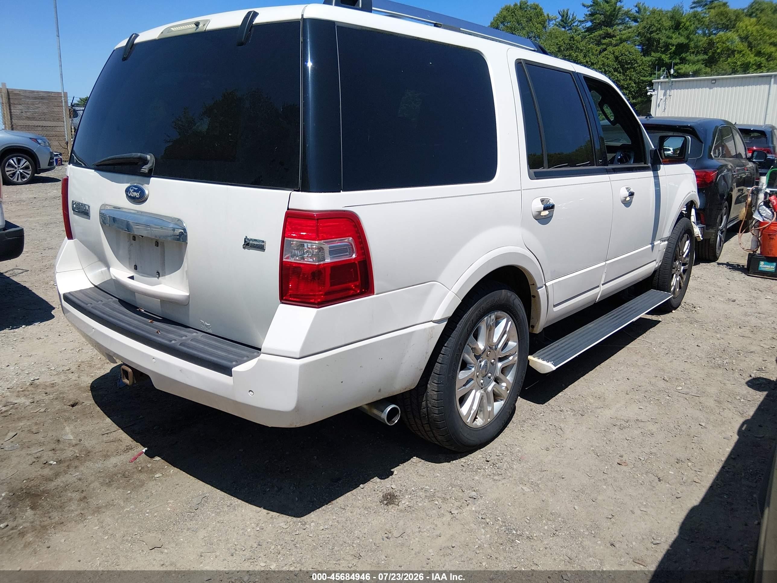 2011 Ford Expedition Limited Белый vin: 1FMJU2A52BEF04954