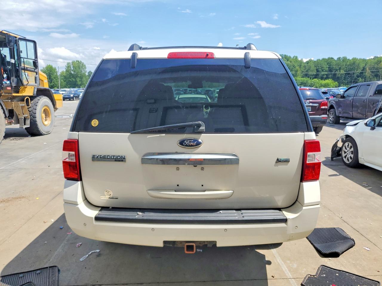 2013 Ford Expedition Limited White vin: 1FMJU2A52DEF36466