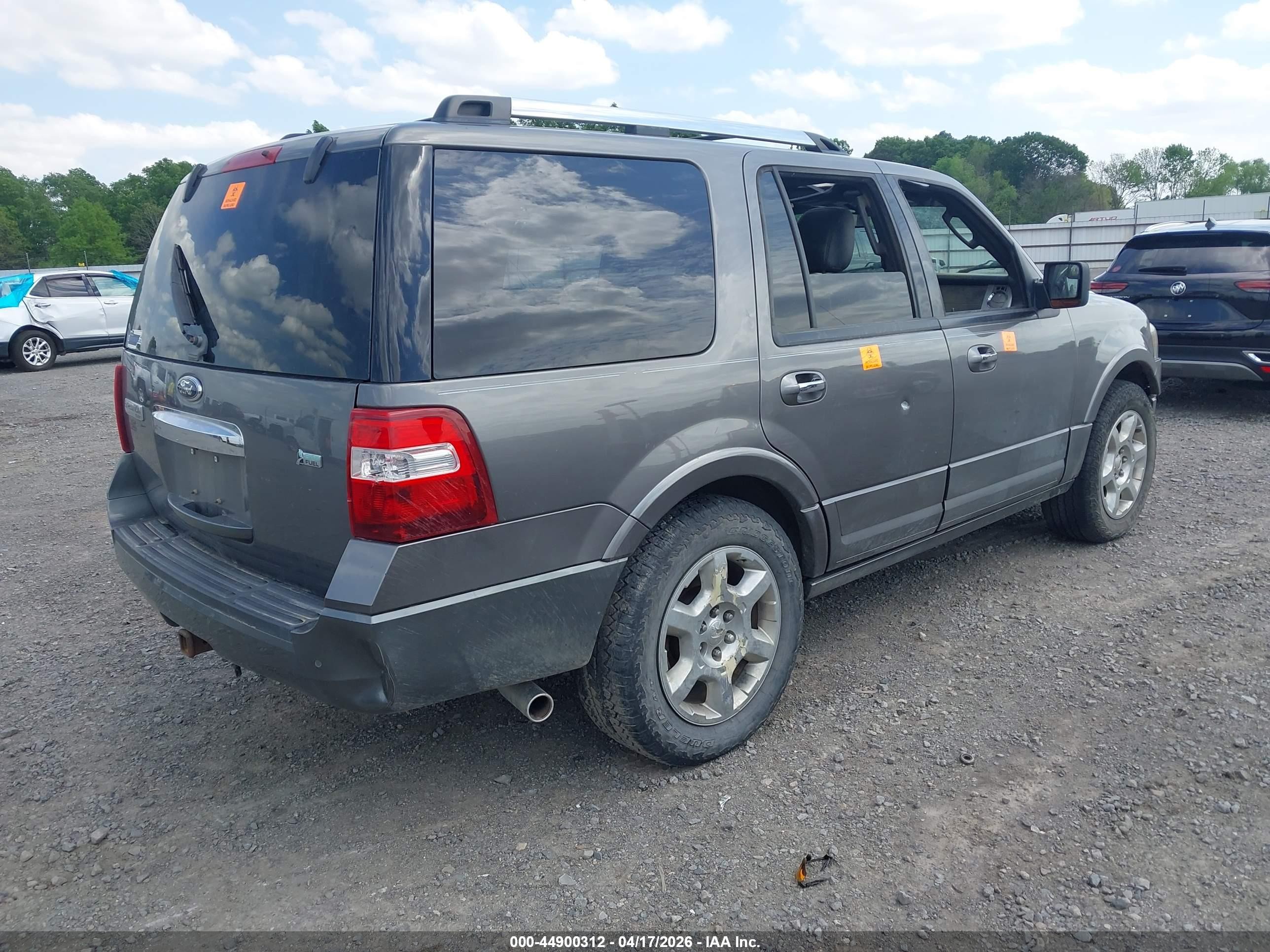 2013 Ford Expedition Limited Gray vin: 1FMJU2A52DEF57088