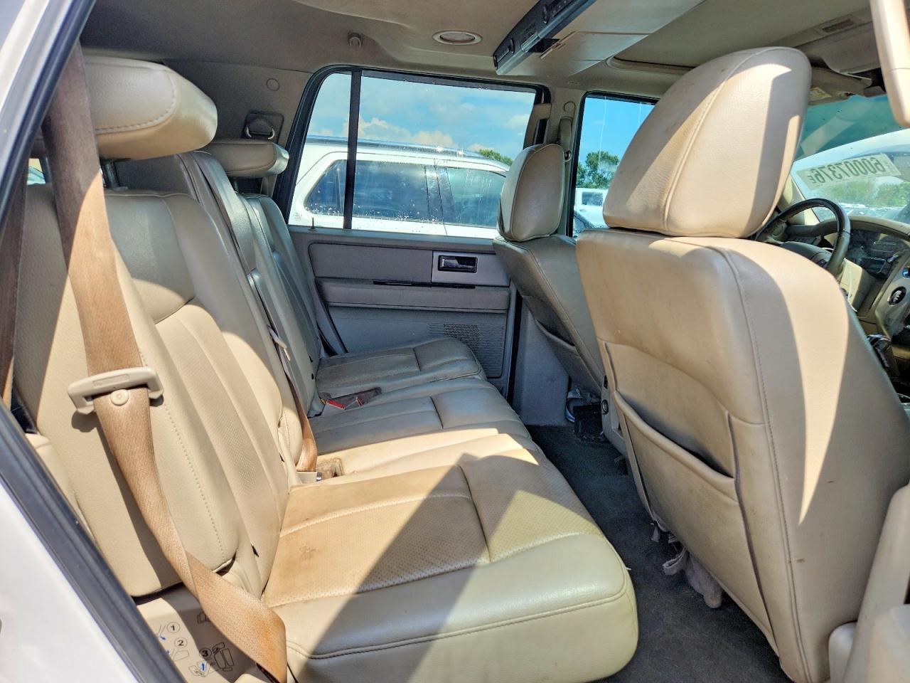 2010 Ford Expedition Limited White vin: 1FMJU2A53AEA33783