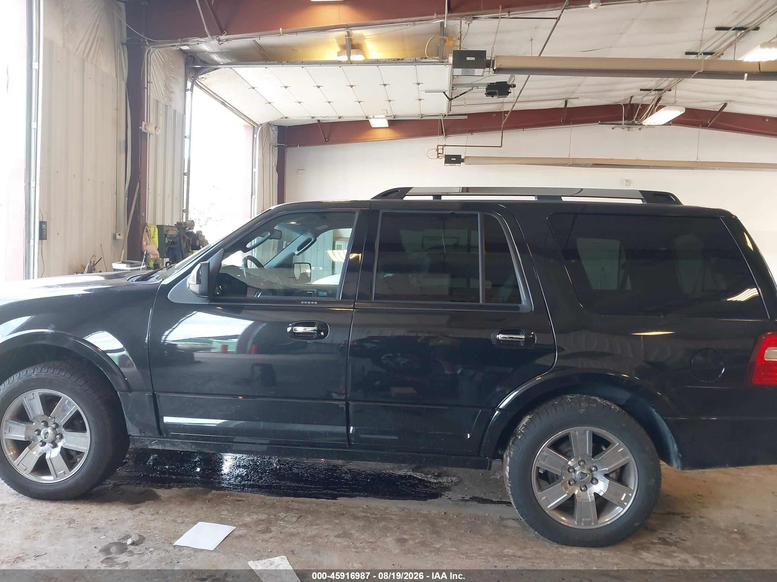 2010 Ford Expedition Limited Black vin: 1FMJU2A53AEB65720