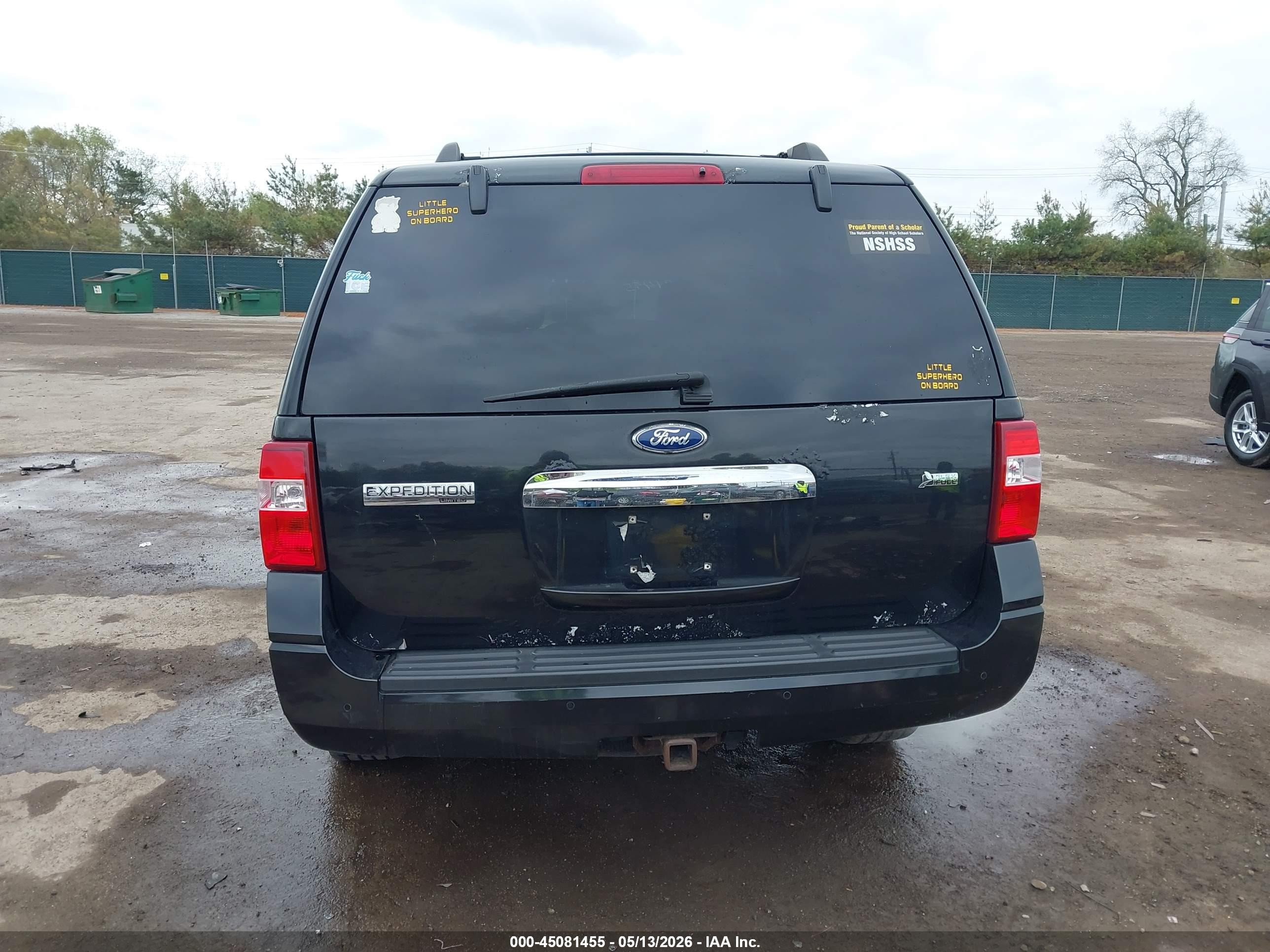 2011 Ford Expedition Limited Gray vin: 1FMJU2A53BEF06423
