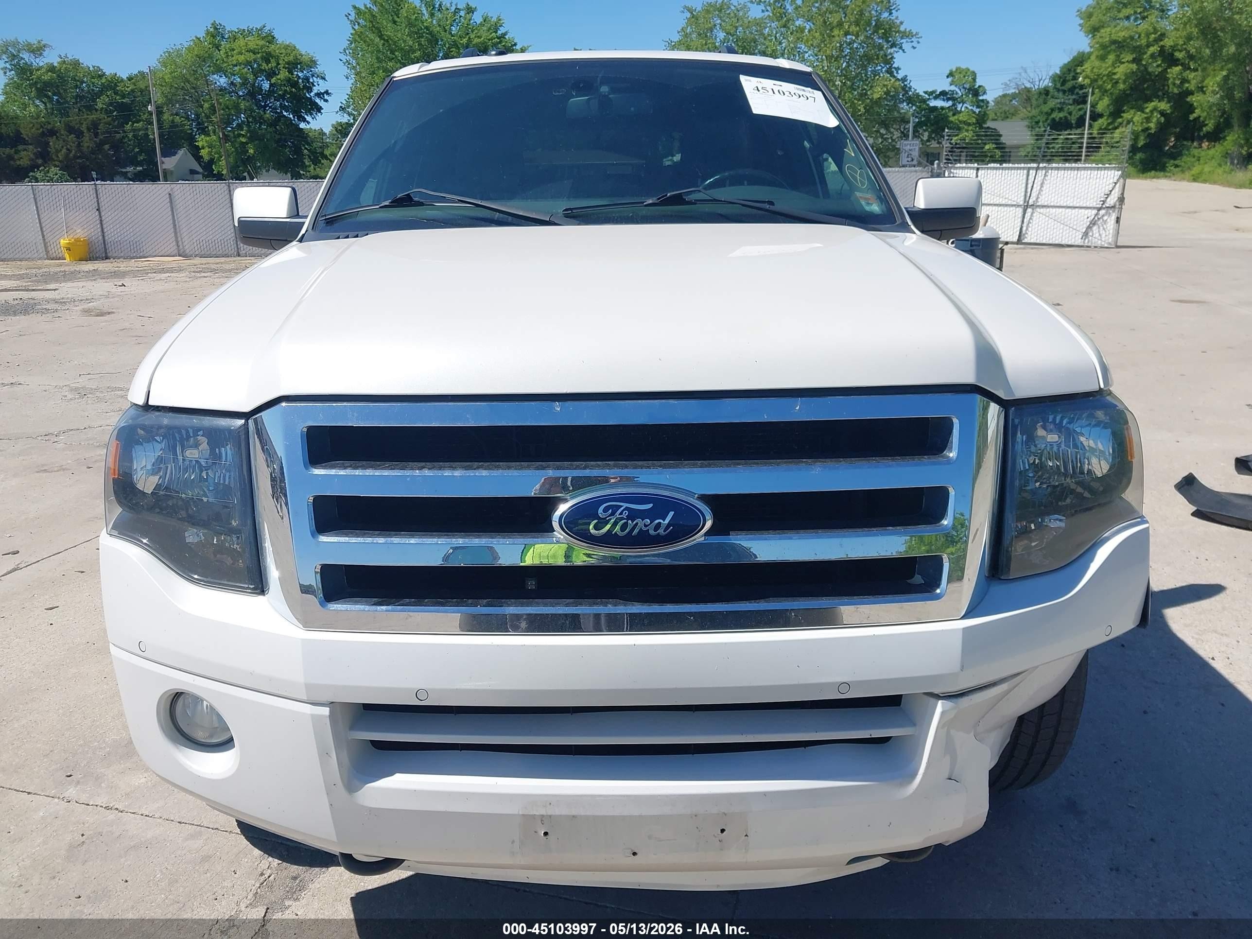 2012 Ford Expedition Limited White vin: 1FMJU2A53CEF45420