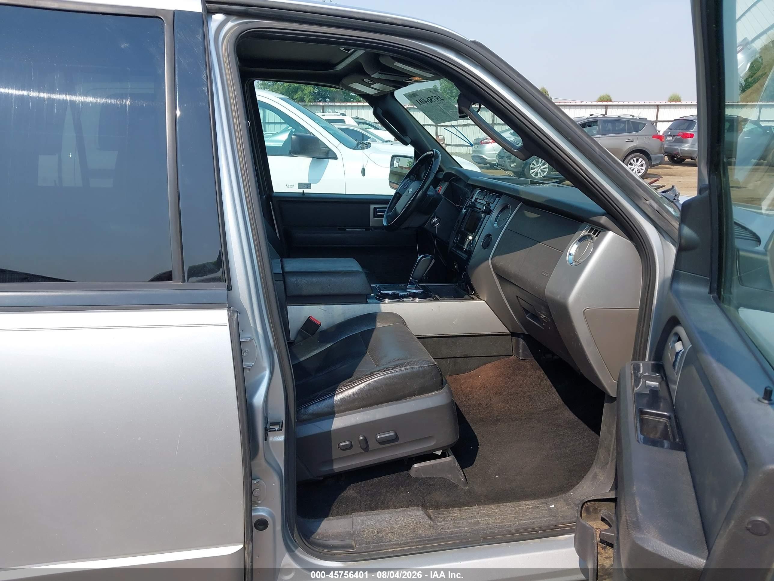 2013 Ford Expedition Limited Silver vin: 1FMJU2A53DEF31759
