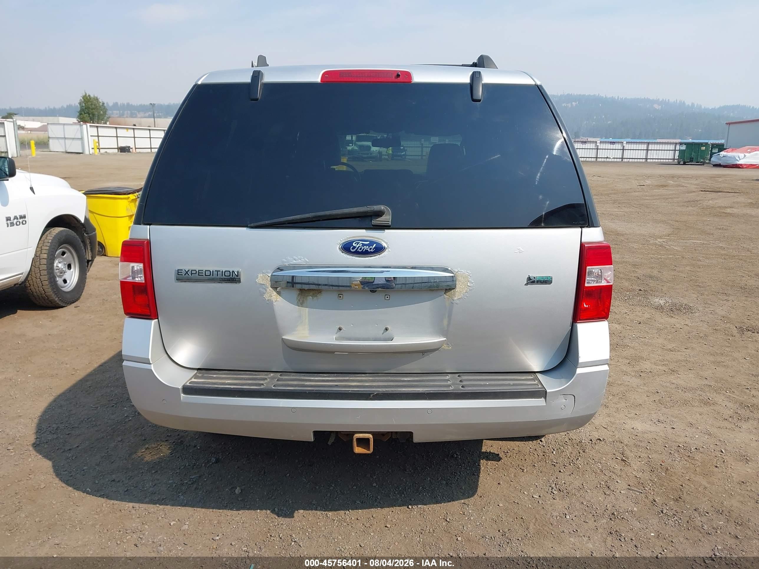 2013 Ford Expedition Limited Silver vin: 1FMJU2A53DEF31759
