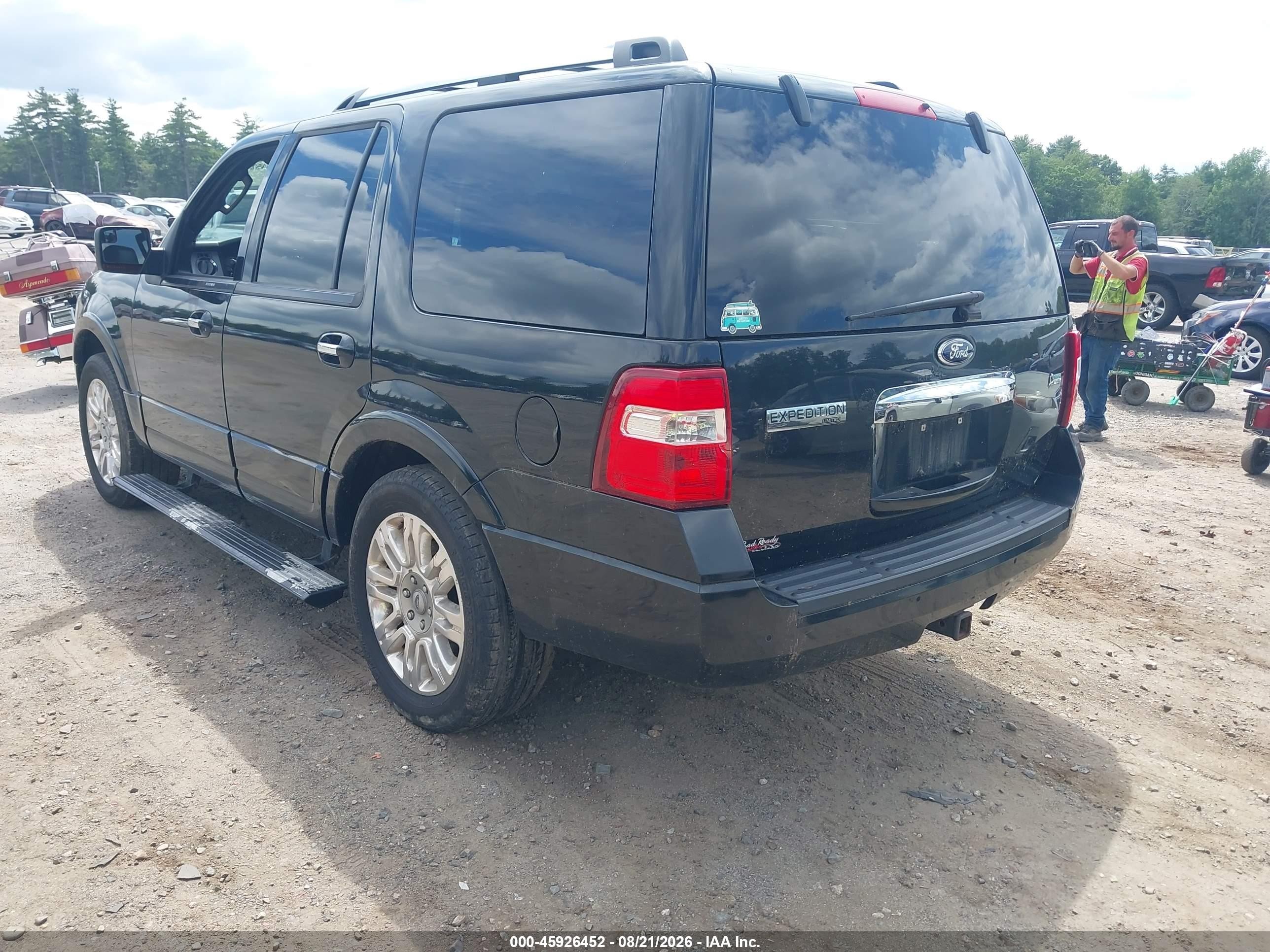 2014 Ford Expedition Limited Черный vin: 1FMJU2A53EEF02957