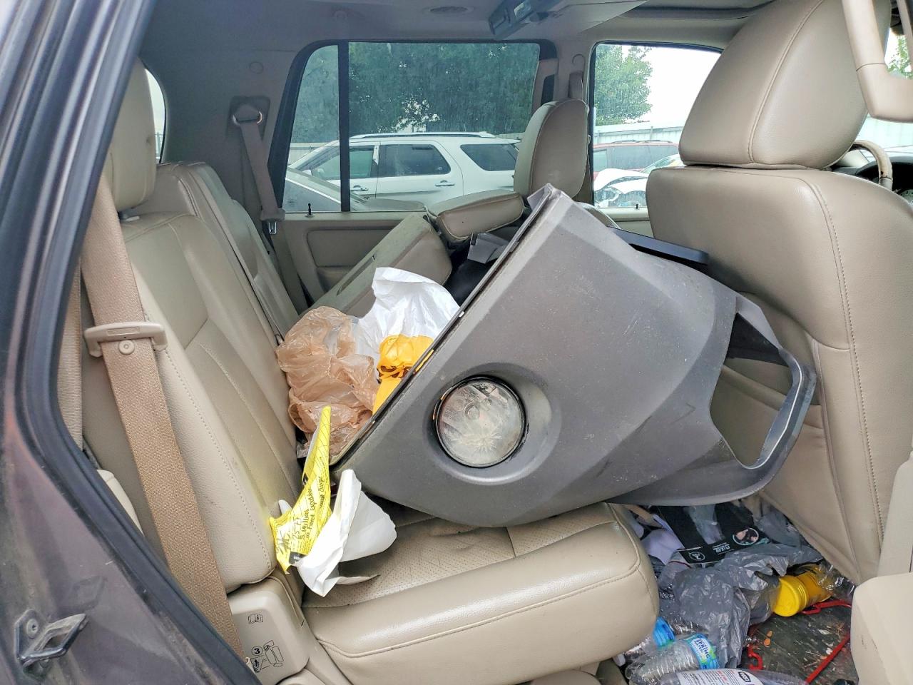2010 Ford Expedition Limited Gray vin: 1FMJU2A54AEA58577
