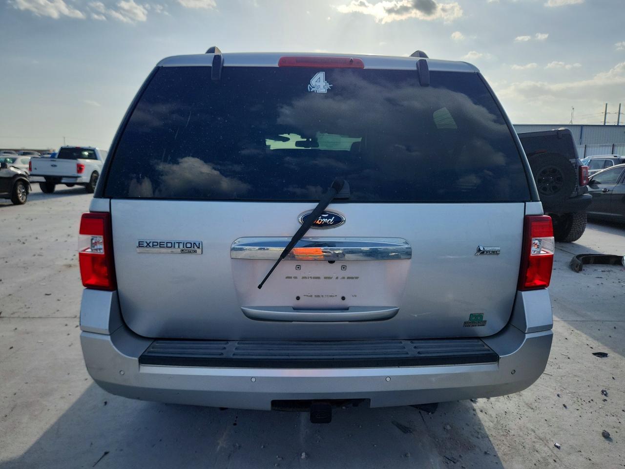 2012 Ford Expedition Limited Gray vin: 1FMJU2A54CEF35754