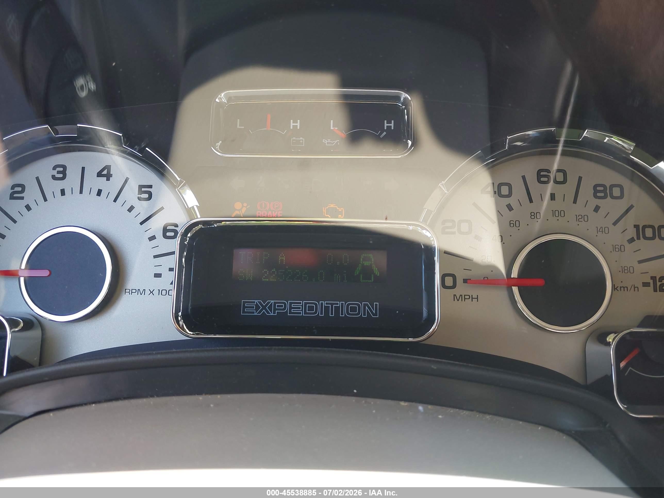 2011 Ford Expedition Limited White vin: 1FMJU2A55BEF57003