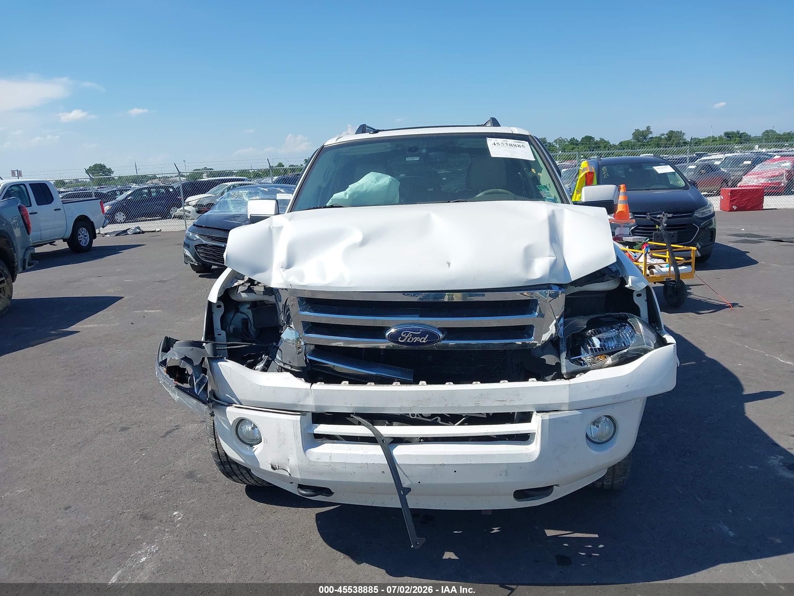 2011 Ford Expedition Limited White vin: 1FMJU2A55BEF57003
