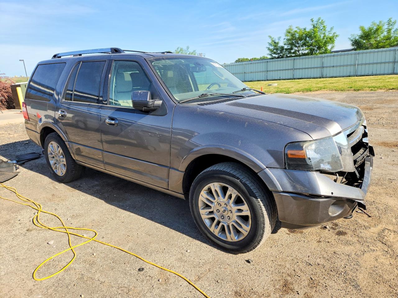 2012 Ford Expedition Limited Silver vin: 1FMJU2A55CEF12497