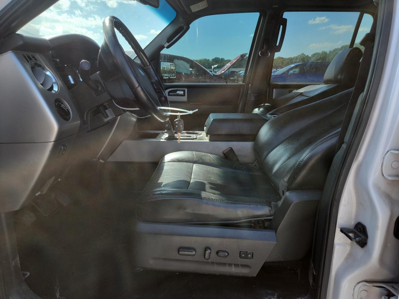 2012 Ford Expedition Limited White vin: 1FMJU2A56CEF53141