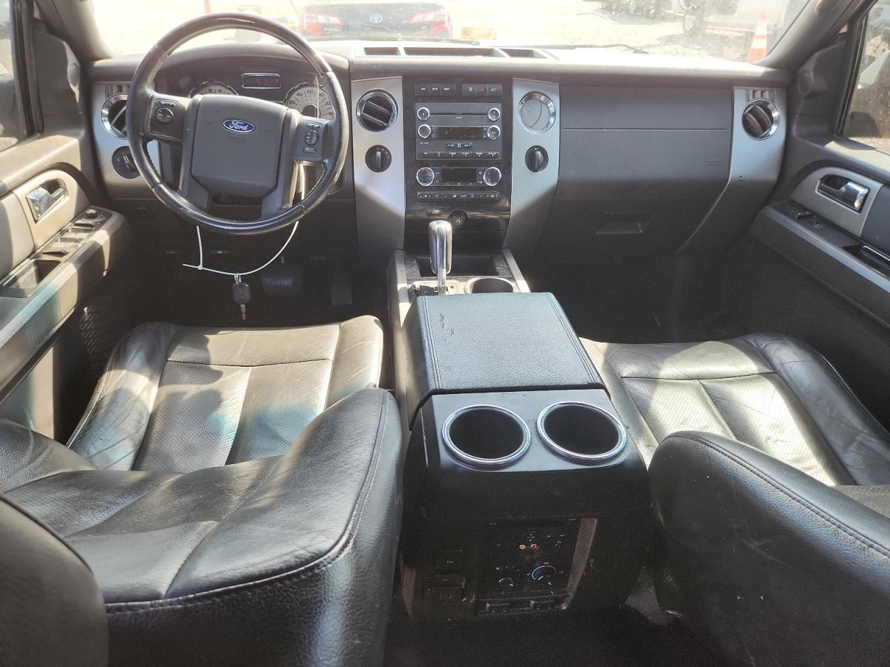 2012 Ford Expedition Limited White vin: 1FMJU2A56CEF53141