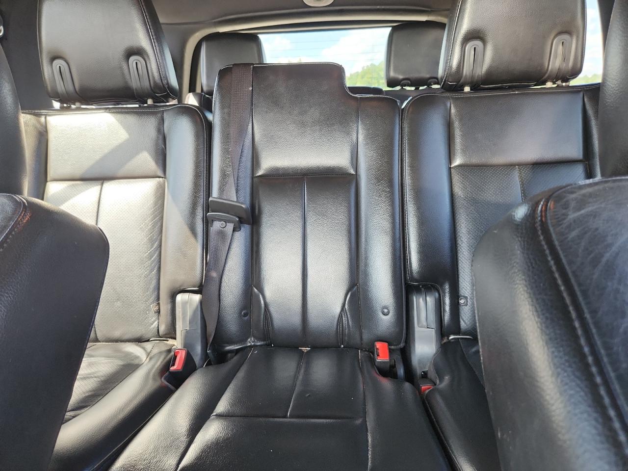 2012 Ford Expedition Limited White vin: 1FMJU2A56CEF53141