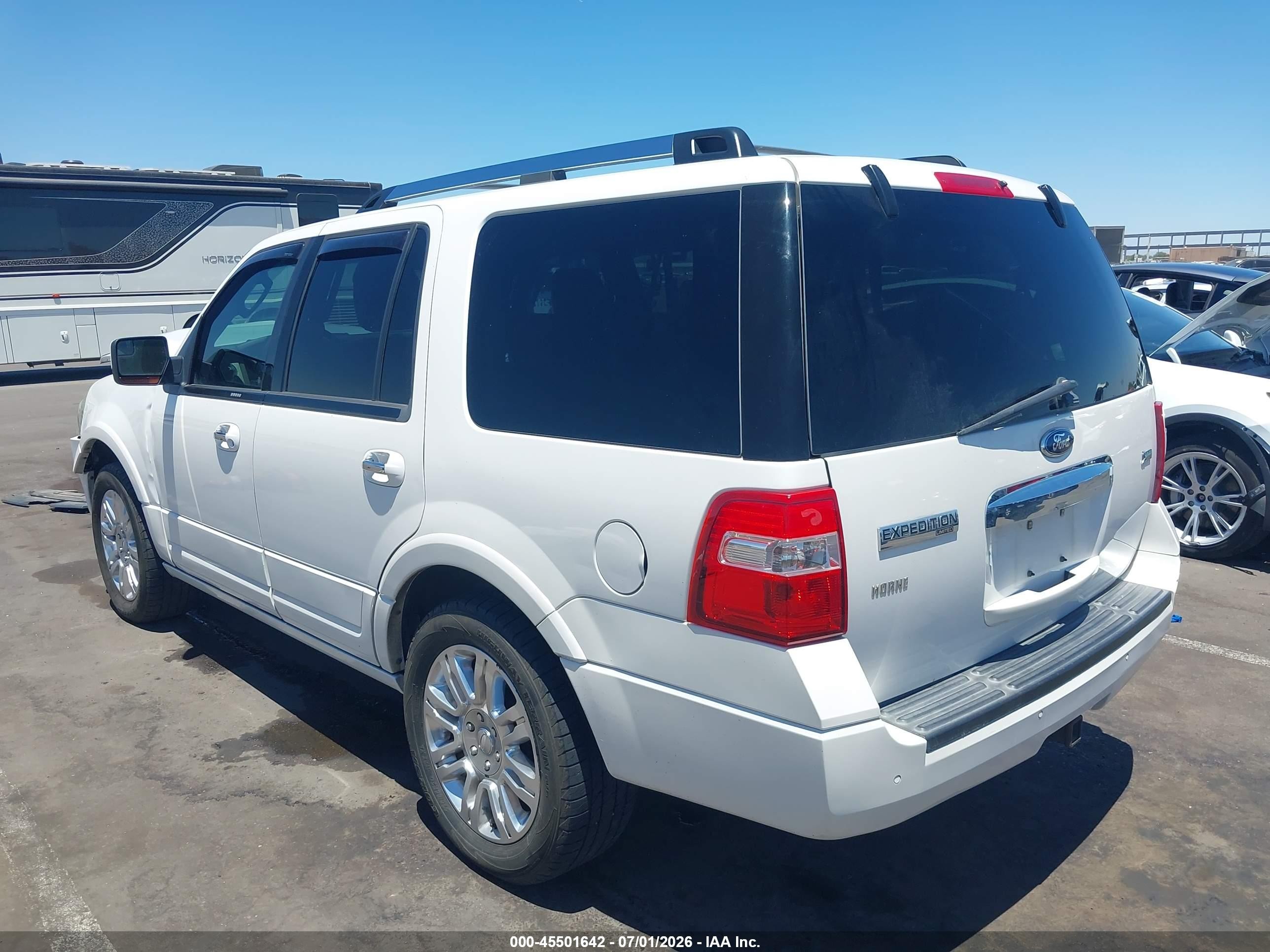 2013 Ford Expedition Limited White vin: 1FMJU2A56DEF02790