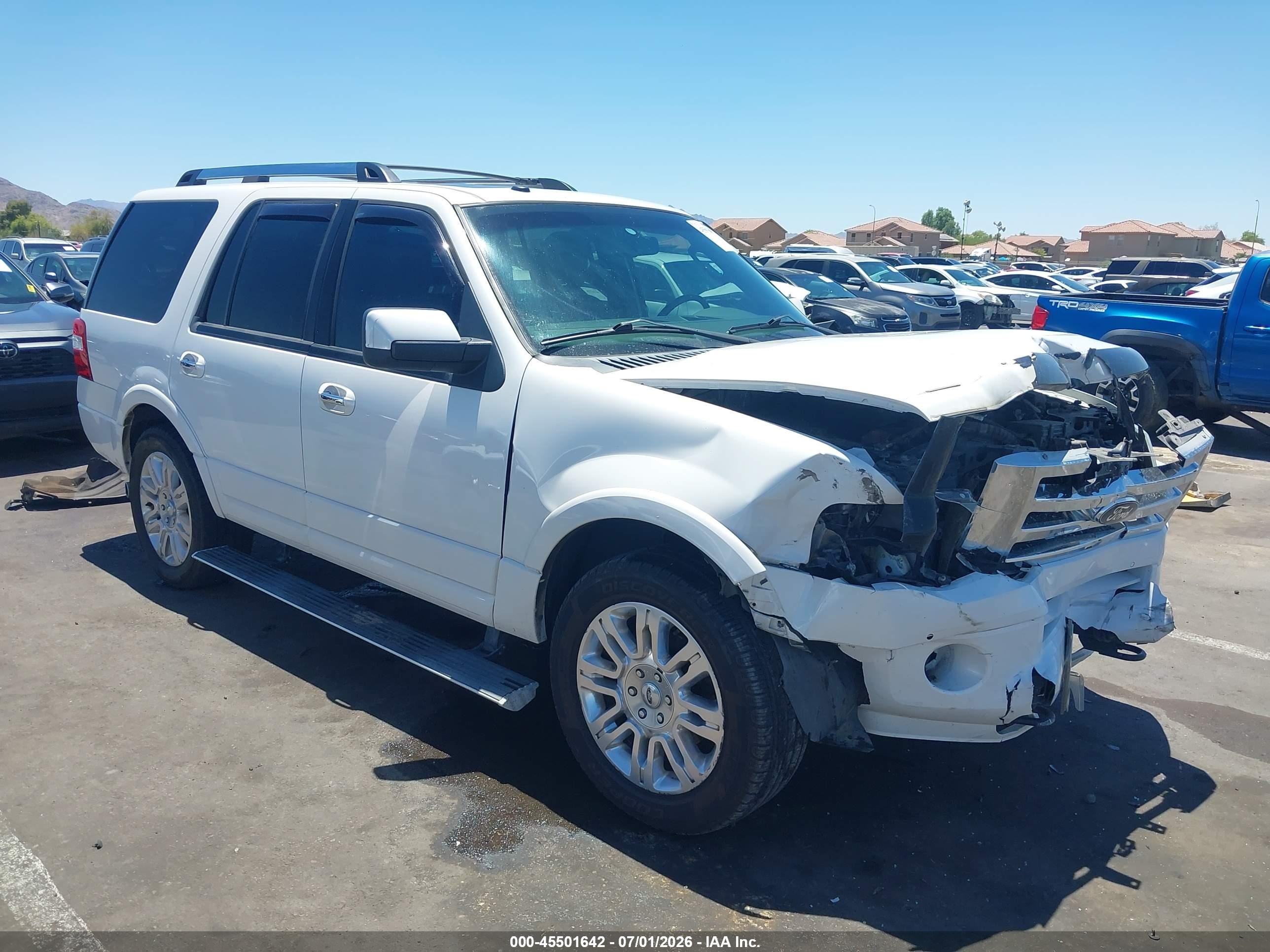2013 Ford Expedition Limited White vin: 1FMJU2A56DEF02790