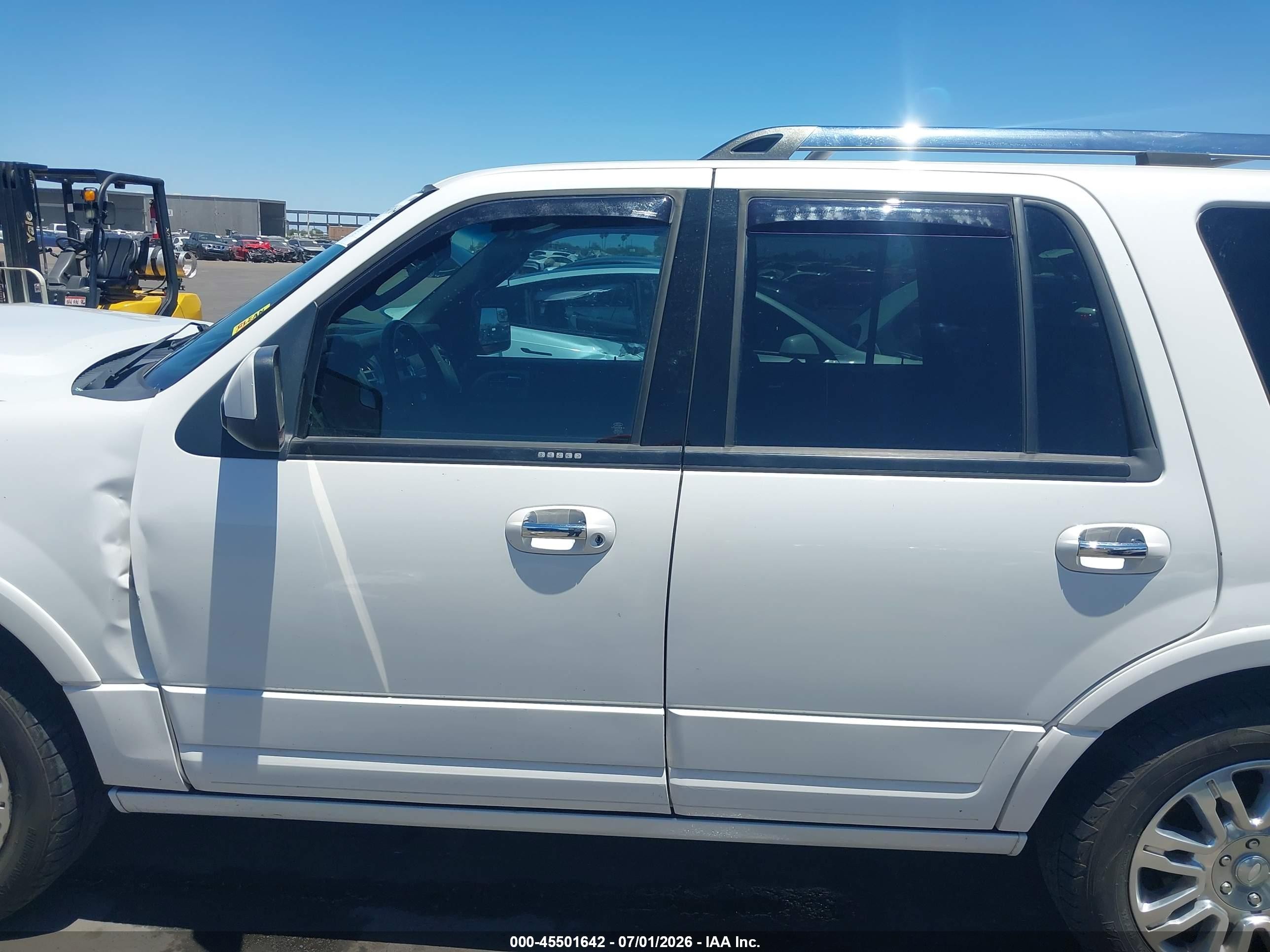 2013 Ford Expedition Limited White vin: 1FMJU2A56DEF02790