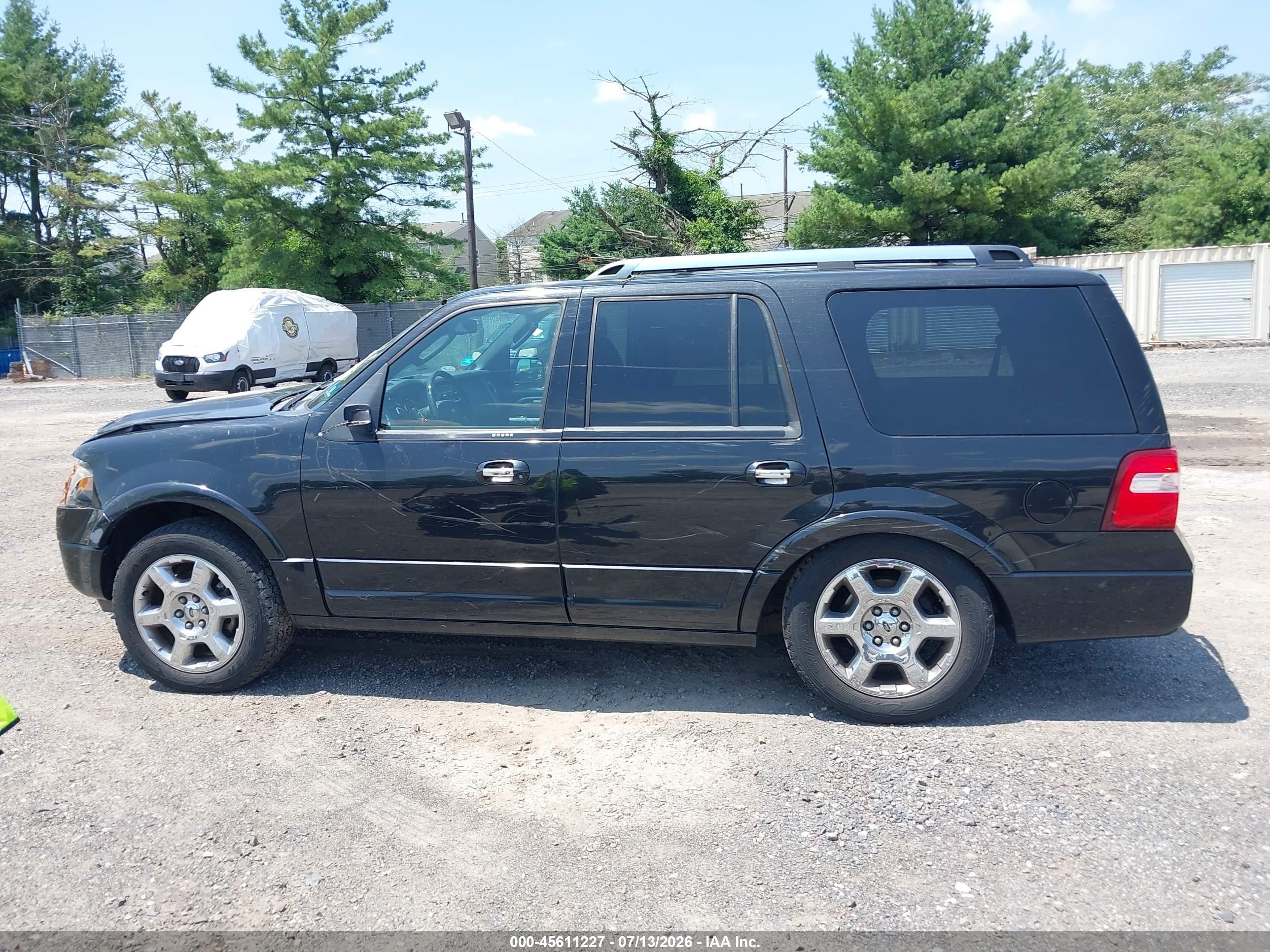 2013 Ford Expedition Limited Black vin: 1FMJU2A56DEF23039