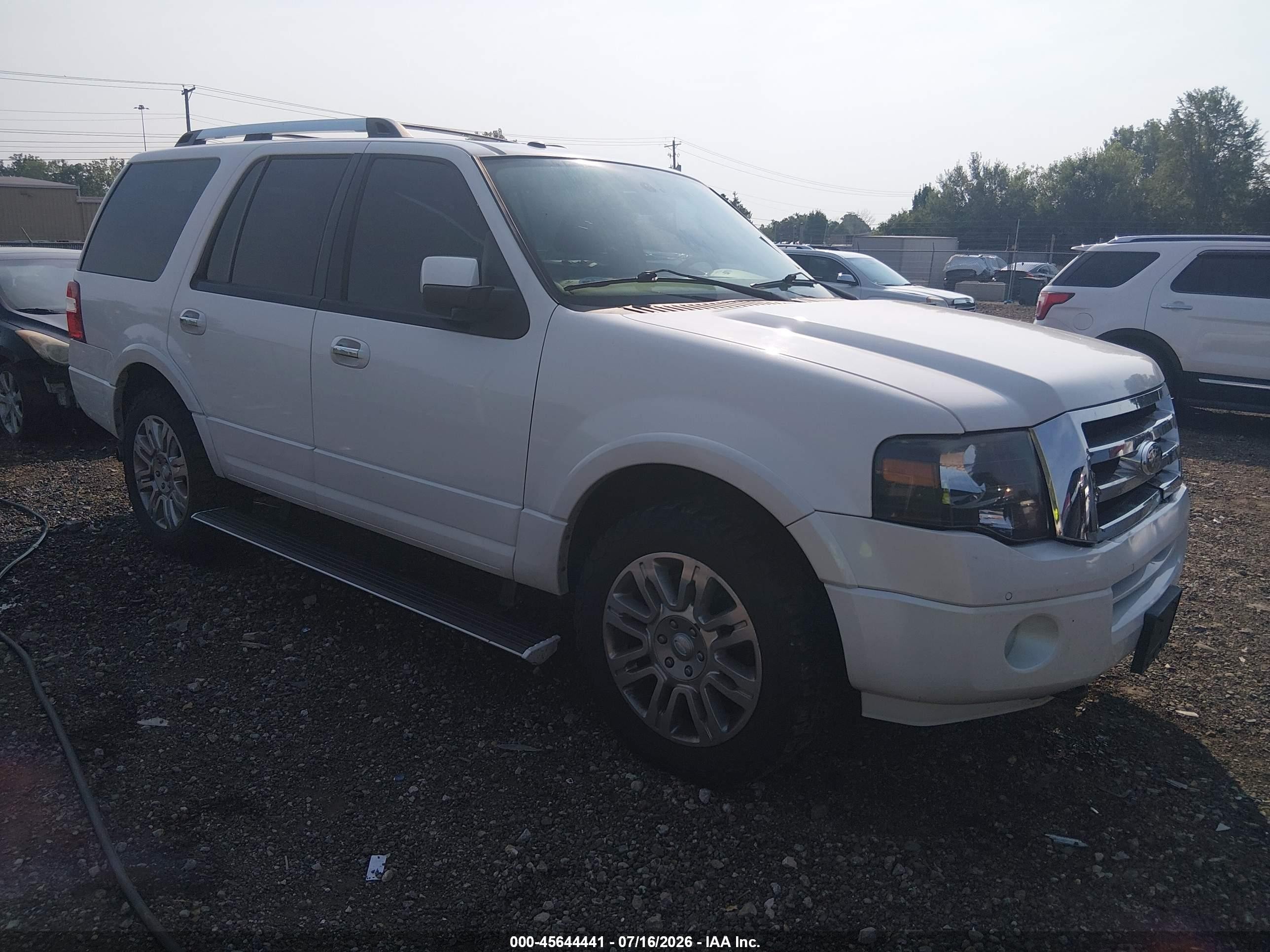 2013 Ford Expedition Limited White vin: 1FMJU2A56DEF38088