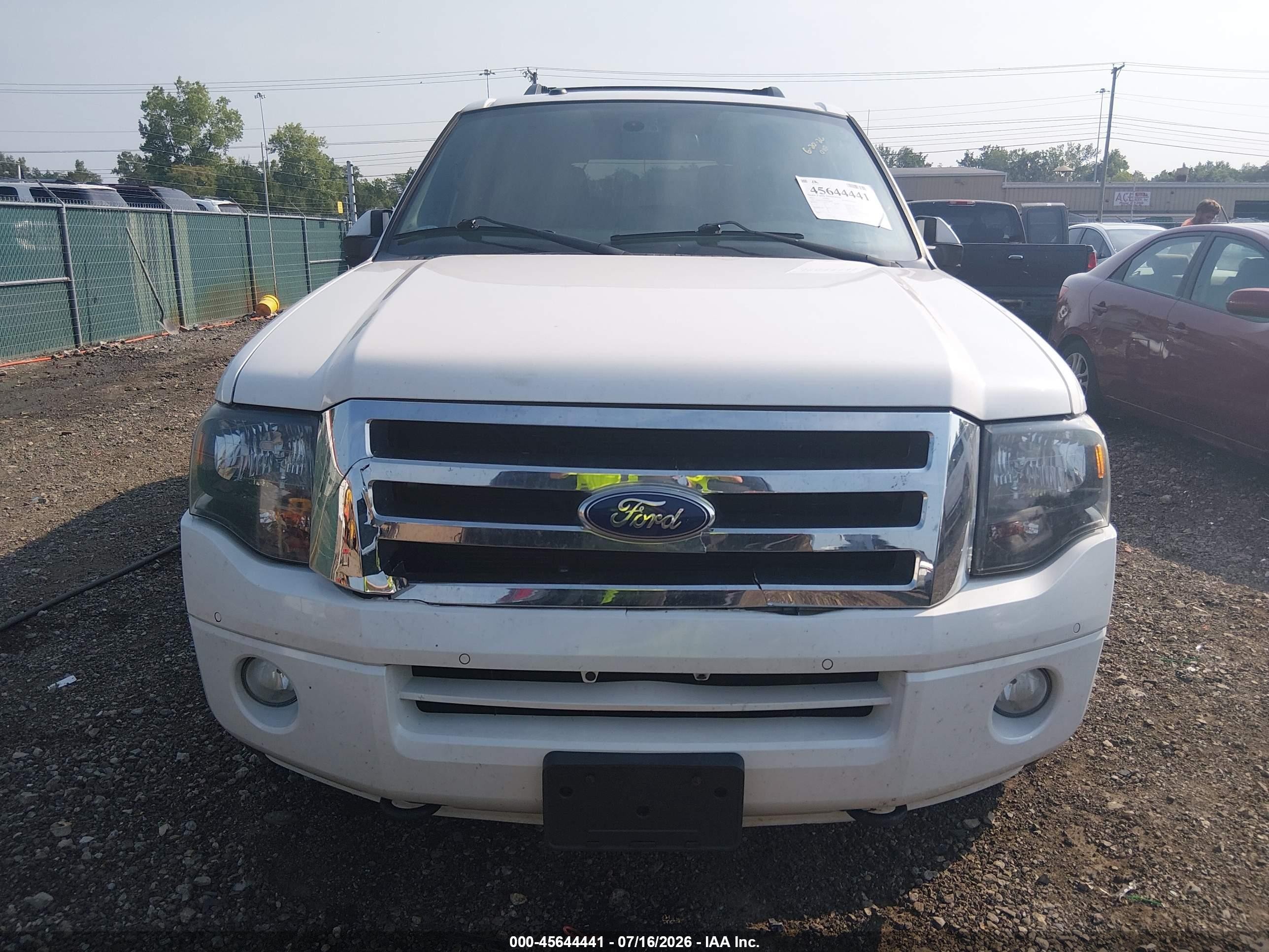 2013 Ford Expedition Limited White vin: 1FMJU2A56DEF38088