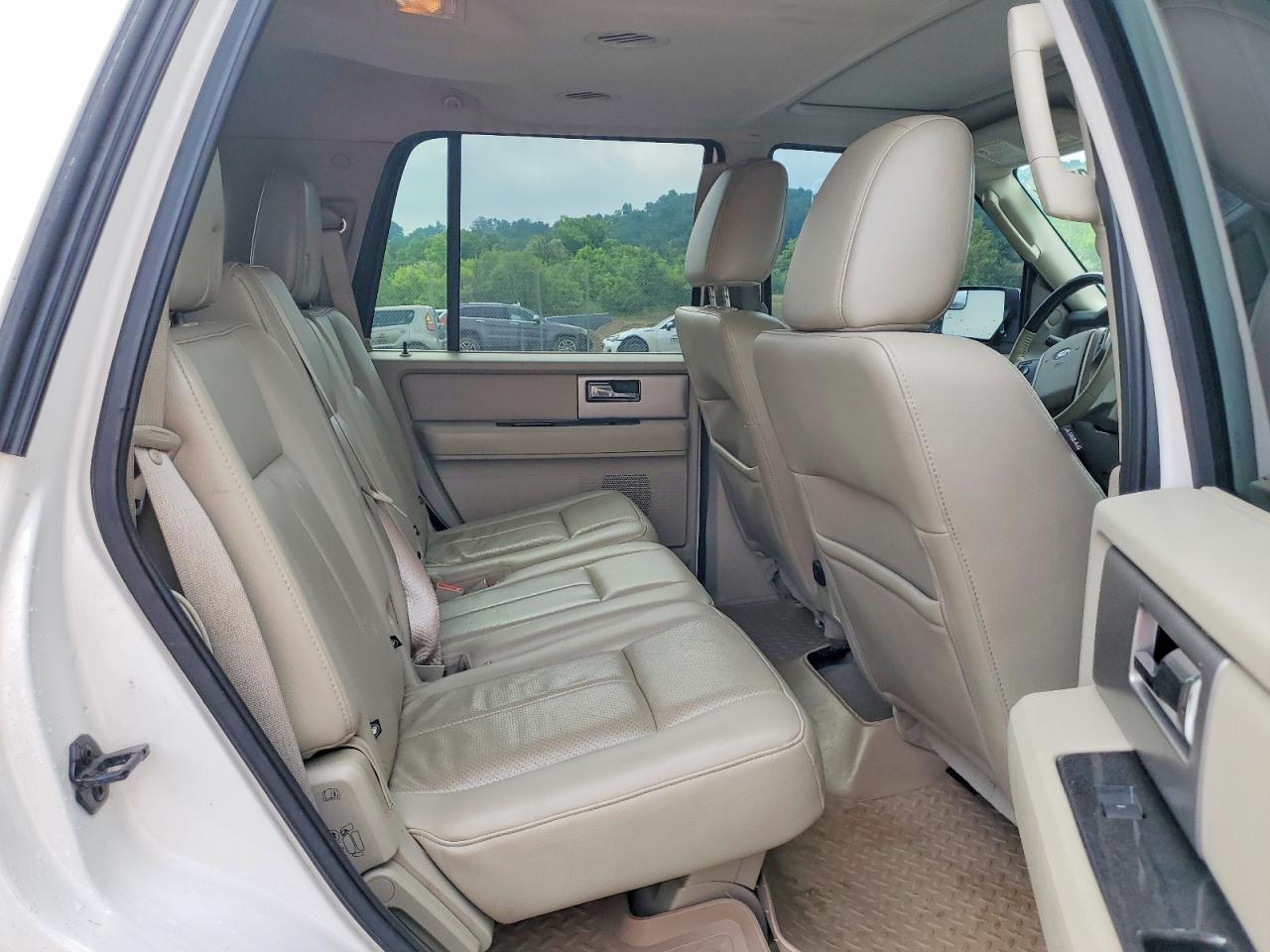 2013 Ford Expedition Limited White vin: 1FMJU2A56DEF59331