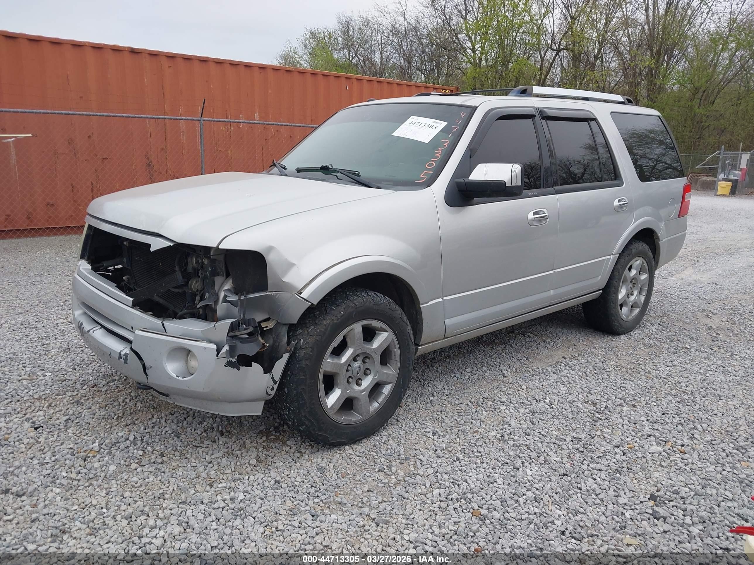 2014 Ford Expedition Limited Silver vin: 1FMJU2A56EEF23415
