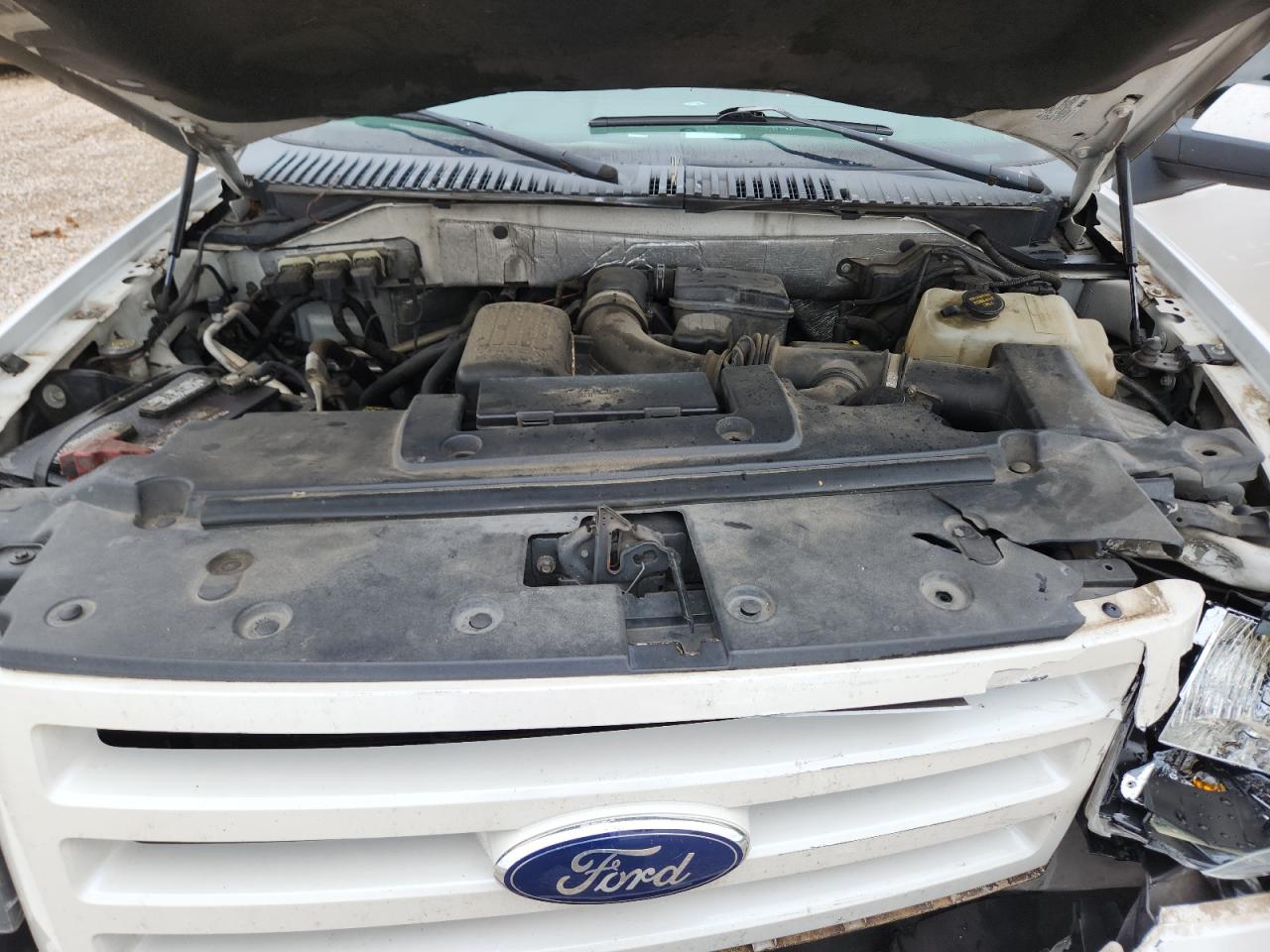 2010 Ford Expedition Limited White vin: 1FMJU2A57AEA54278