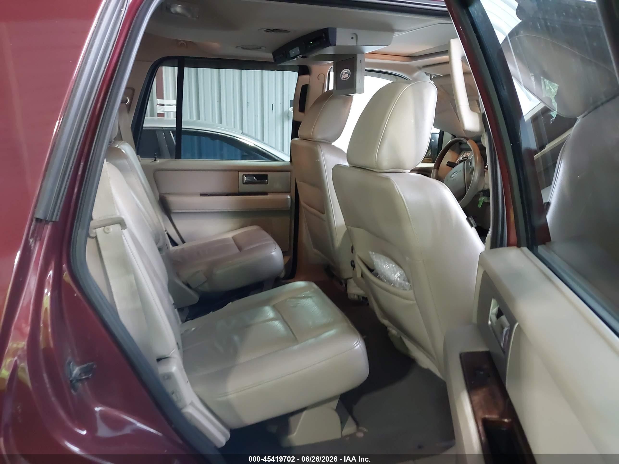 2010 Ford Expedition Limited Purple vin: 1FMJU2A57AEB55398
