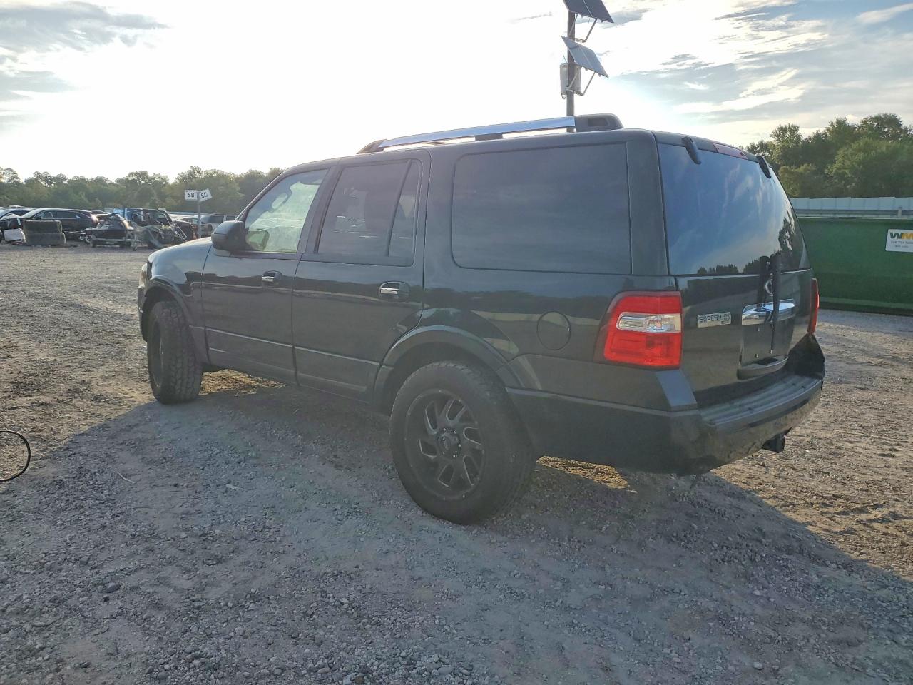 2010 Ford Expedition Limited Черный vin: 1FMJU2A57AEB71469